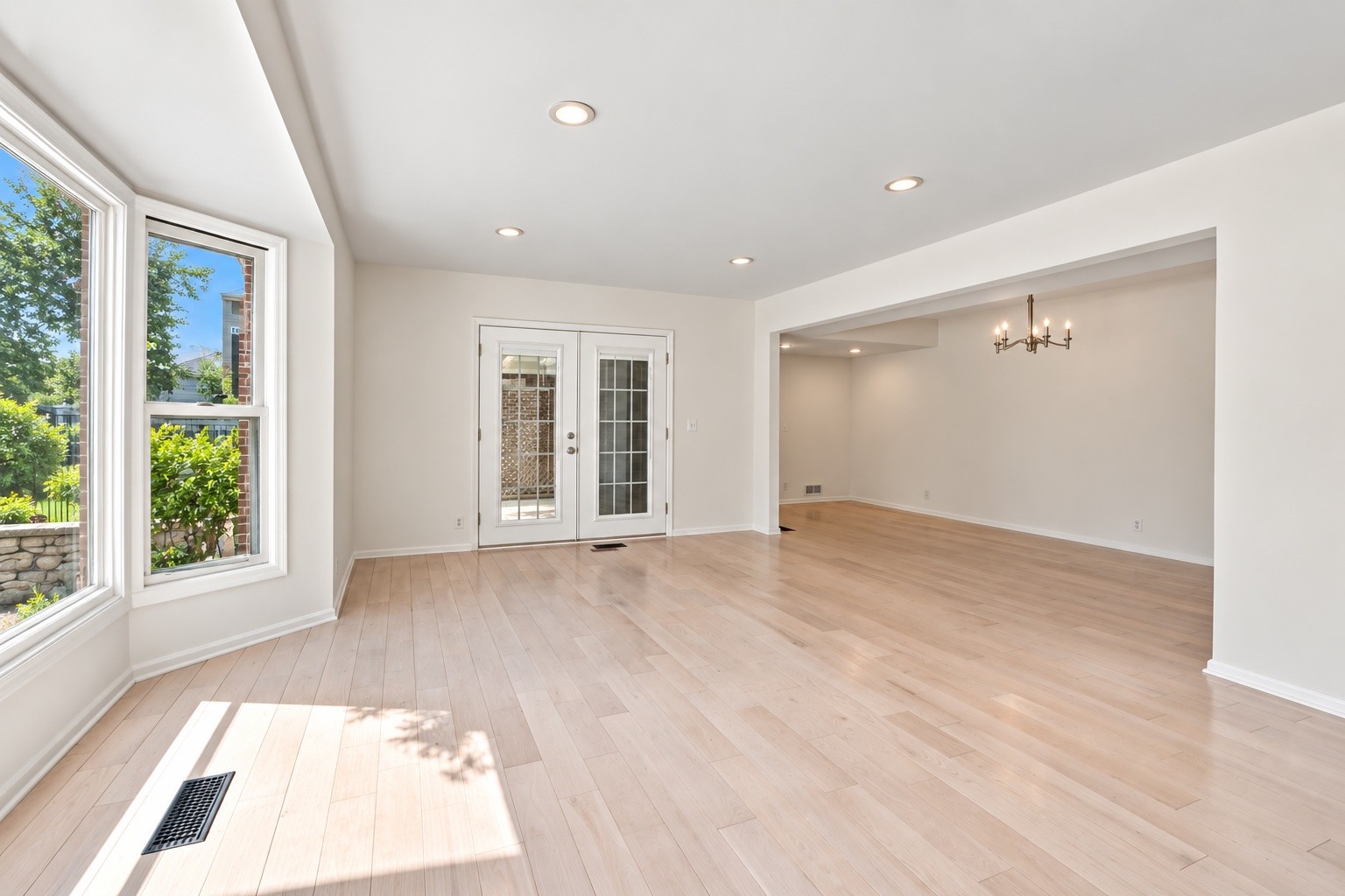 5025 Hillsboro Pike Property Photo 1