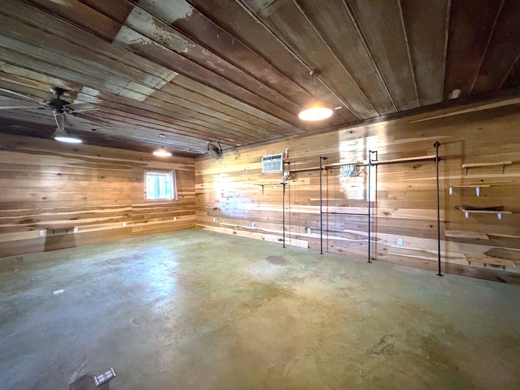 106 Main St Property Photo 5