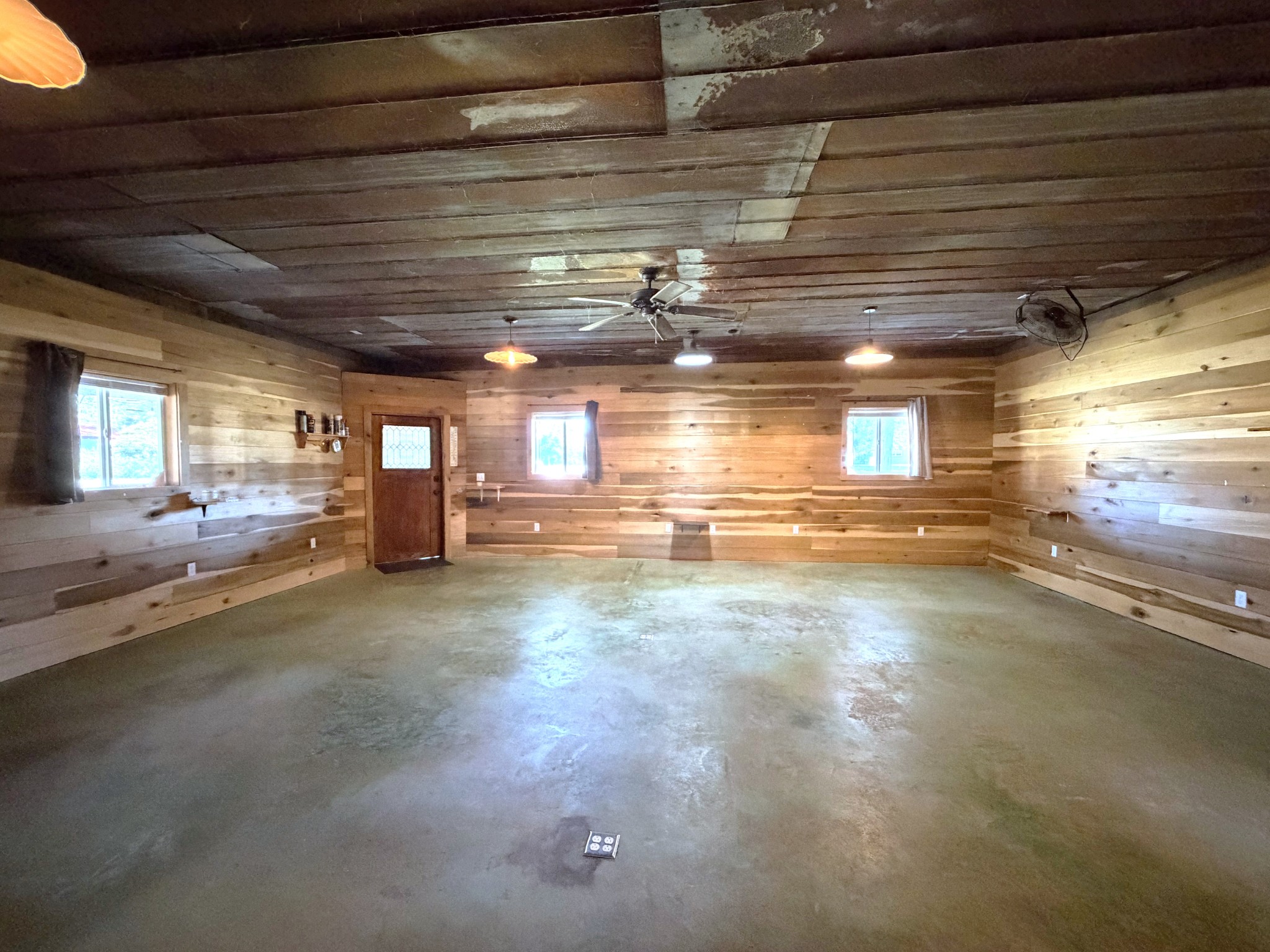 106 Main St Property Photo 6