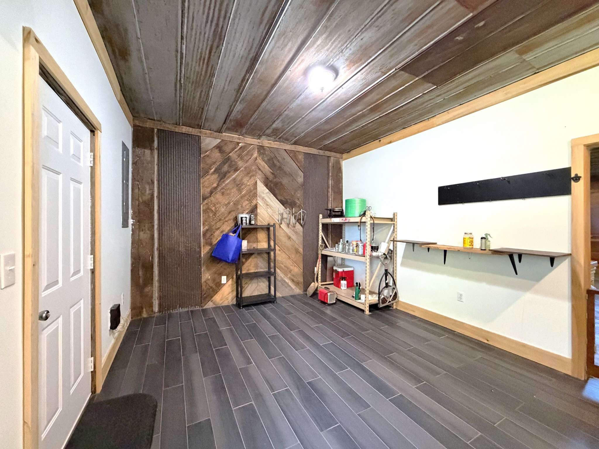 106 Main St Property Photo 16