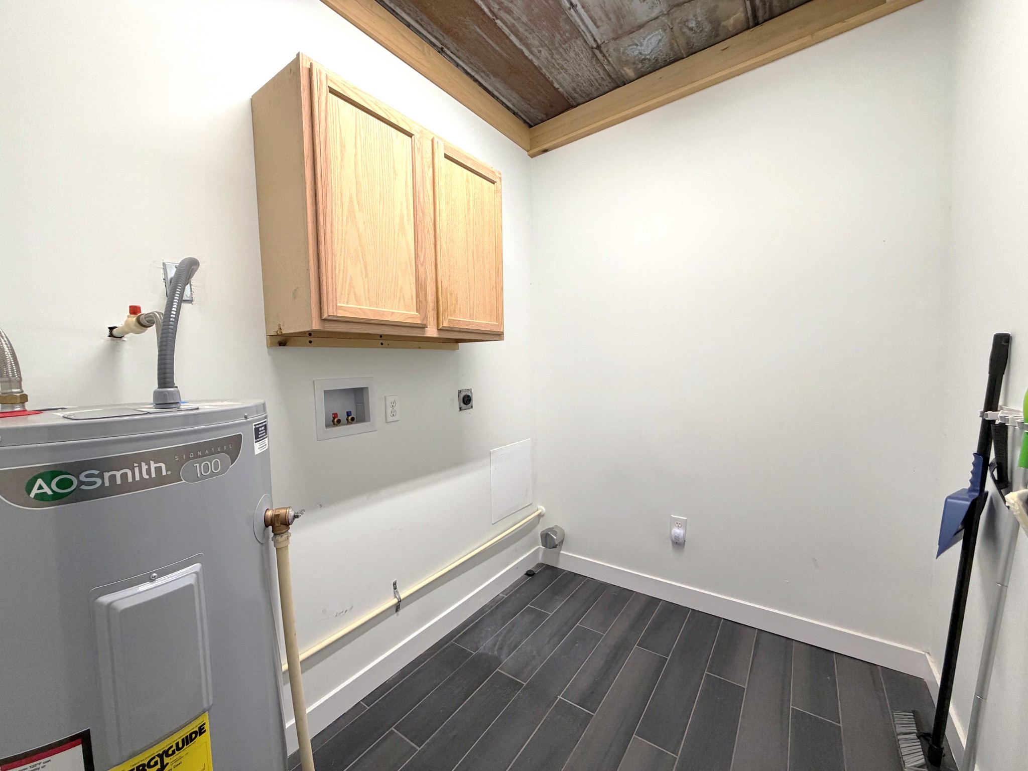 106 Main St Property Photo 18