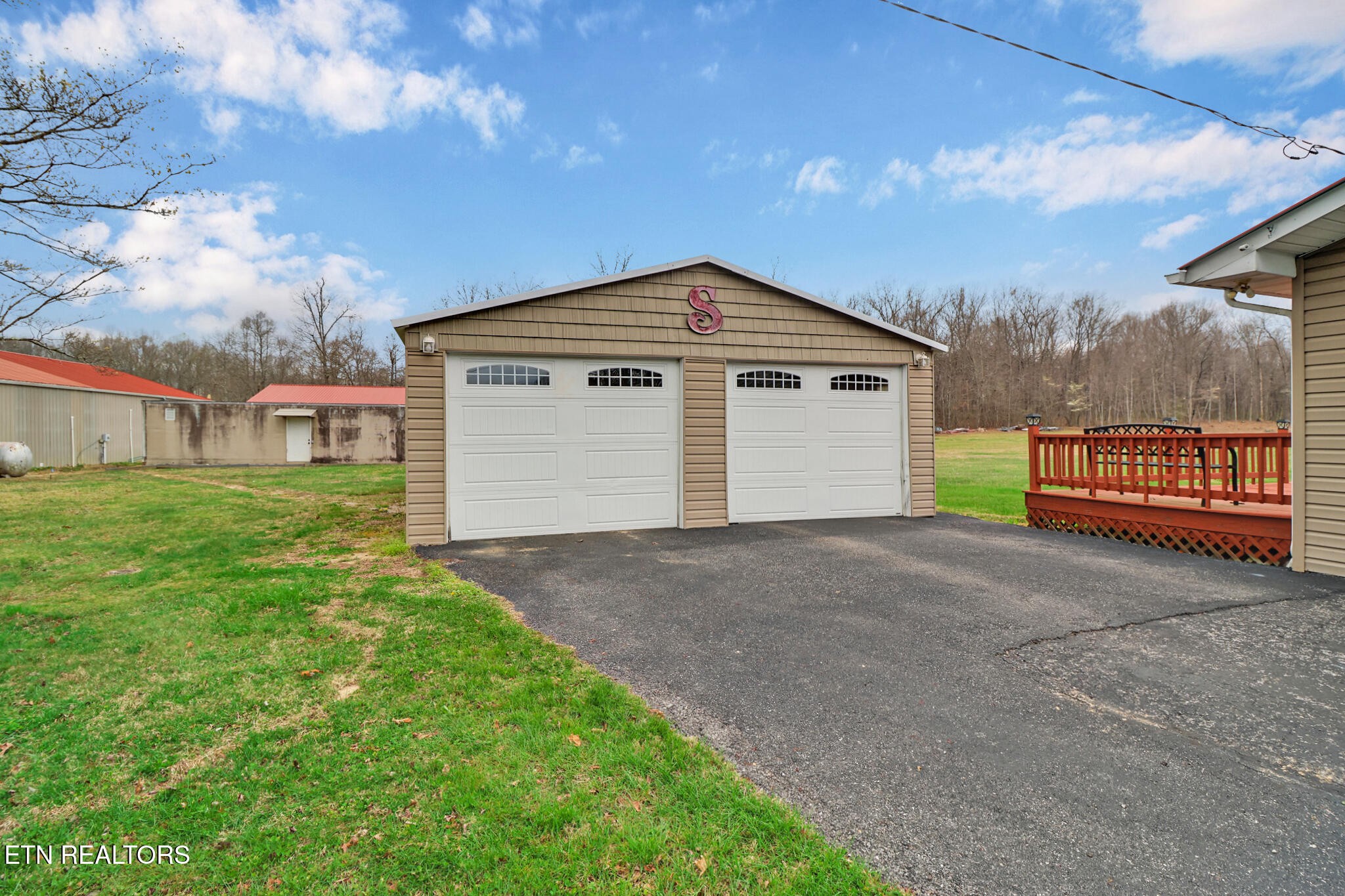925 Unity Church Rd Property Photo 6