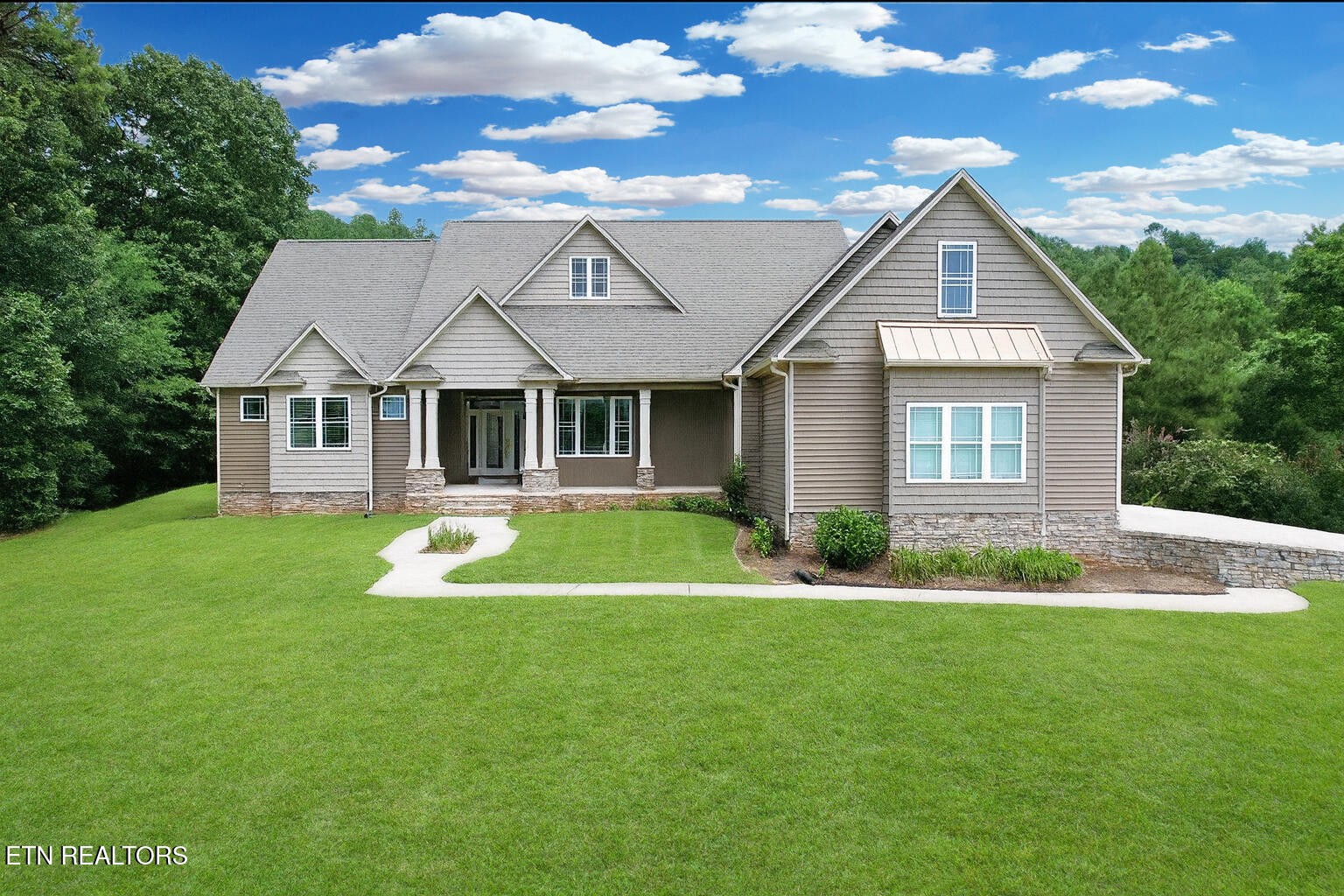 332 Se Harris Rd Property Photo 1