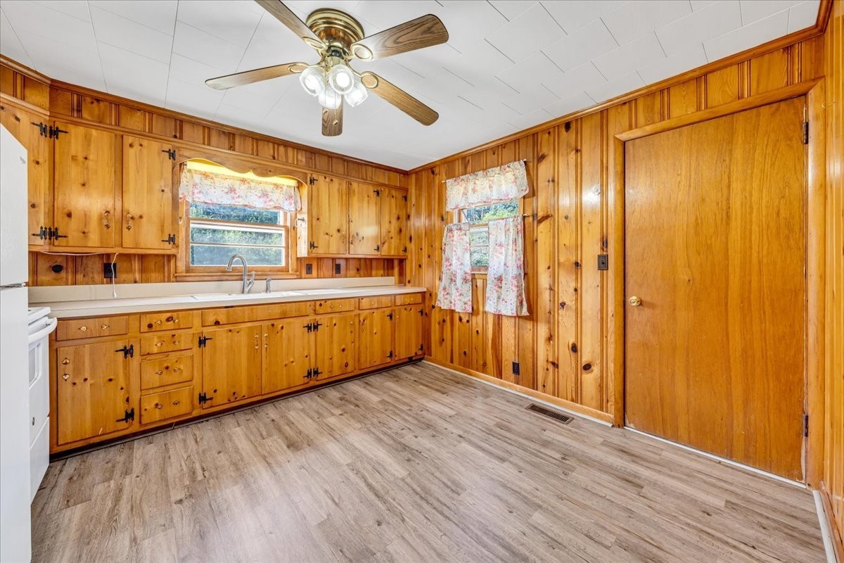 341 Rigsby Rd Property Photo 9