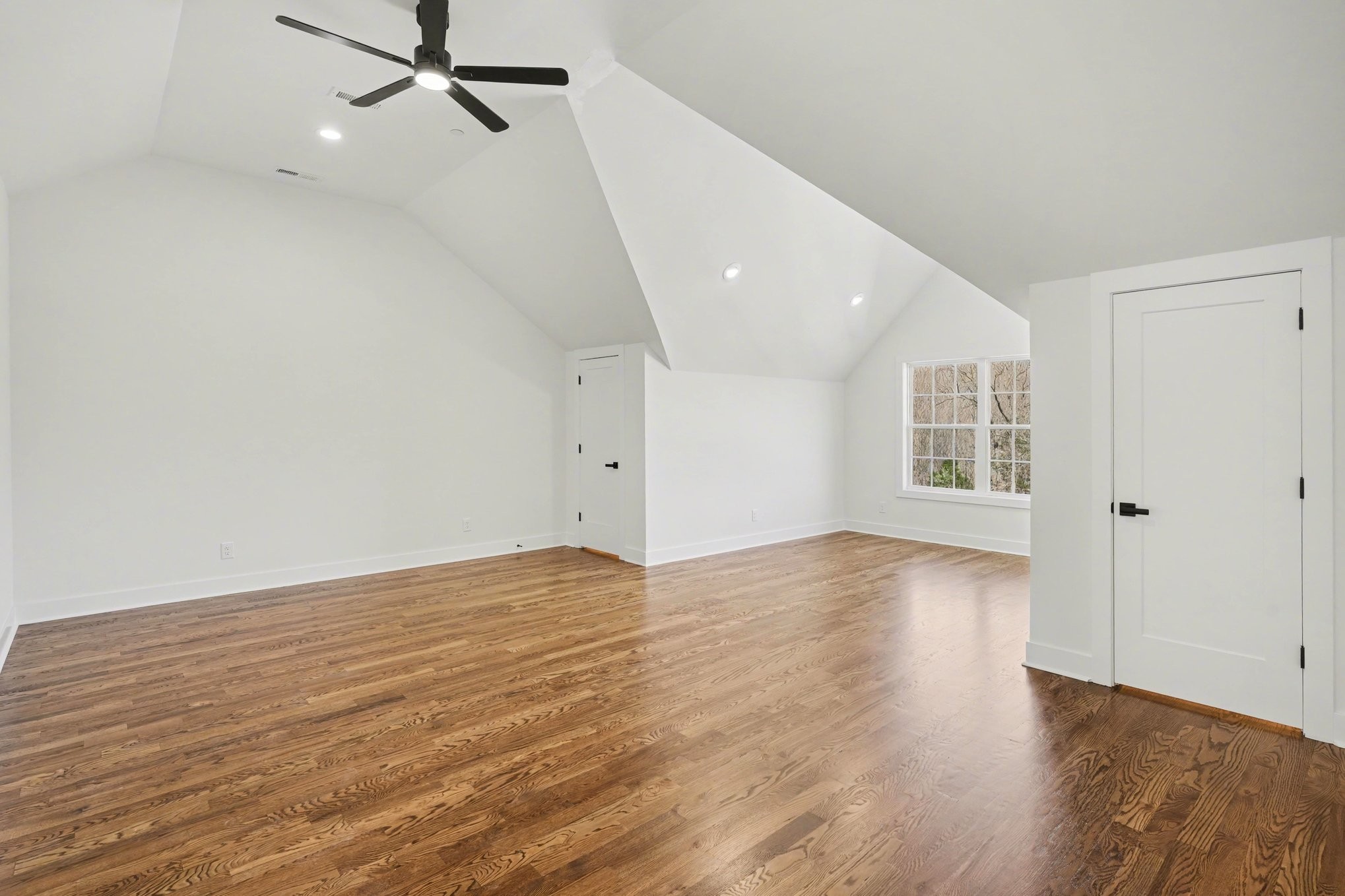 2031 Eagles Bluff Dr Property Photo 13