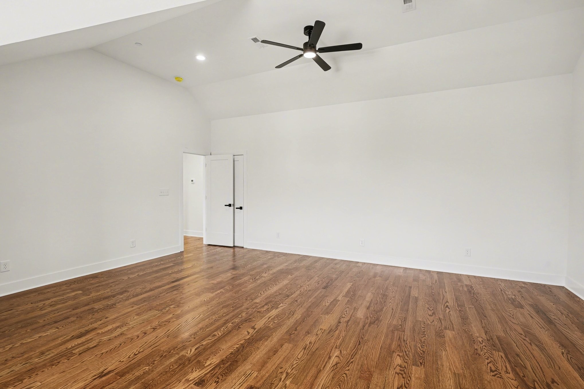 2031 Eagles Bluff Dr Property Photo 14