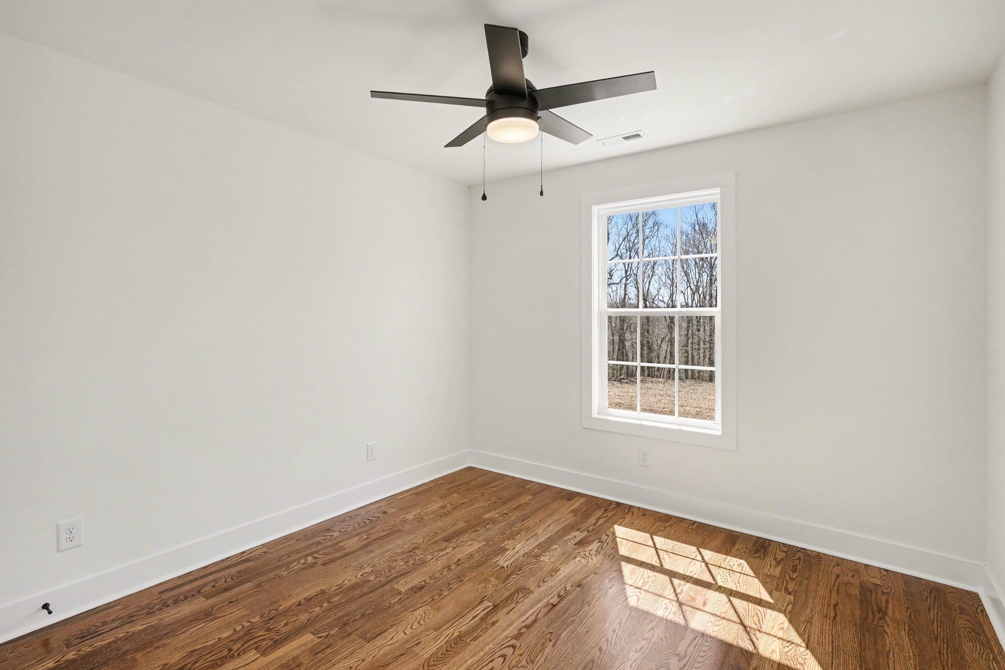 2031 Eagles Bluff Dr Property Photo 16