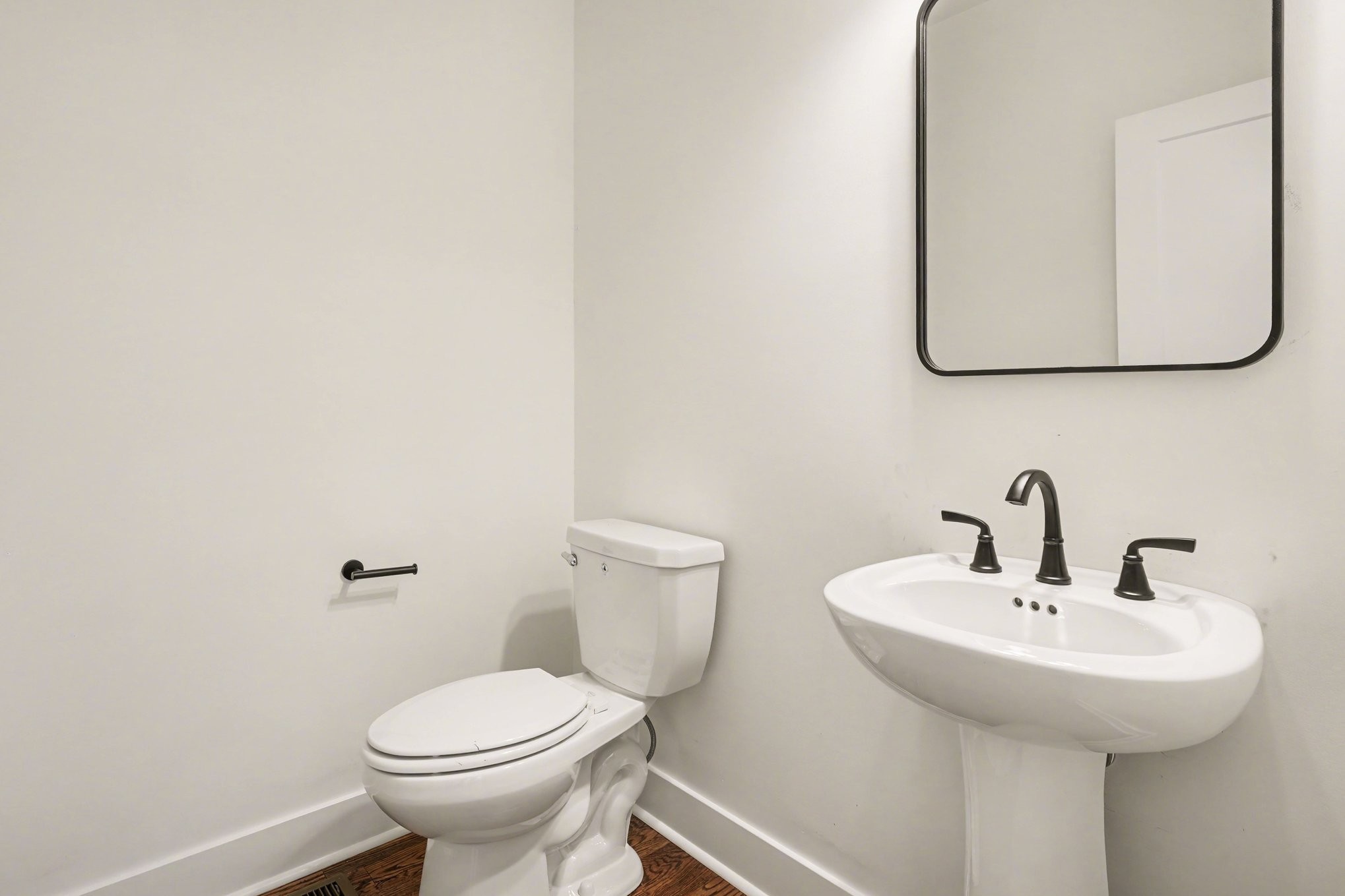 2031 Eagles Bluff Dr Property Photo 21
