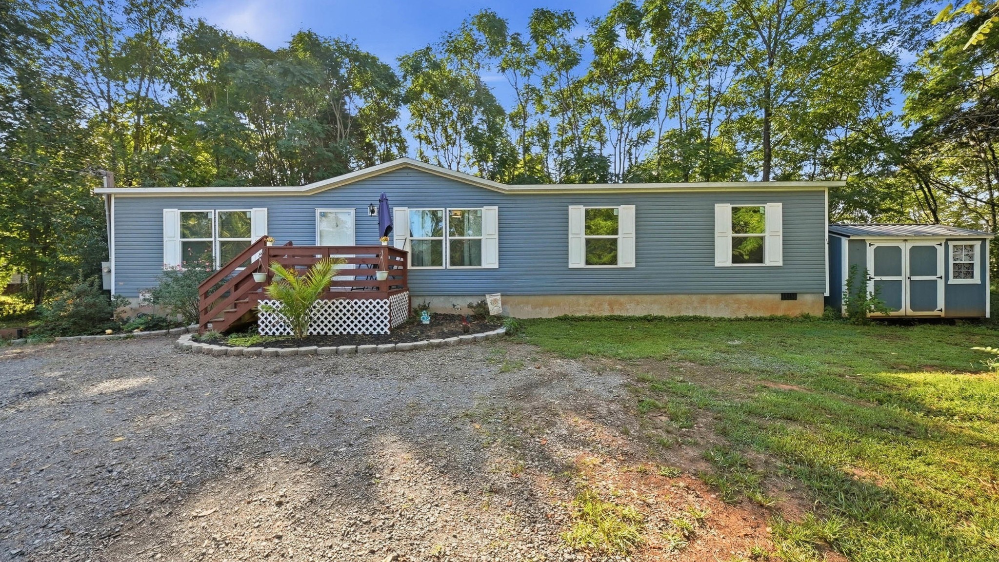 437 Sterling Road Property Photo 2