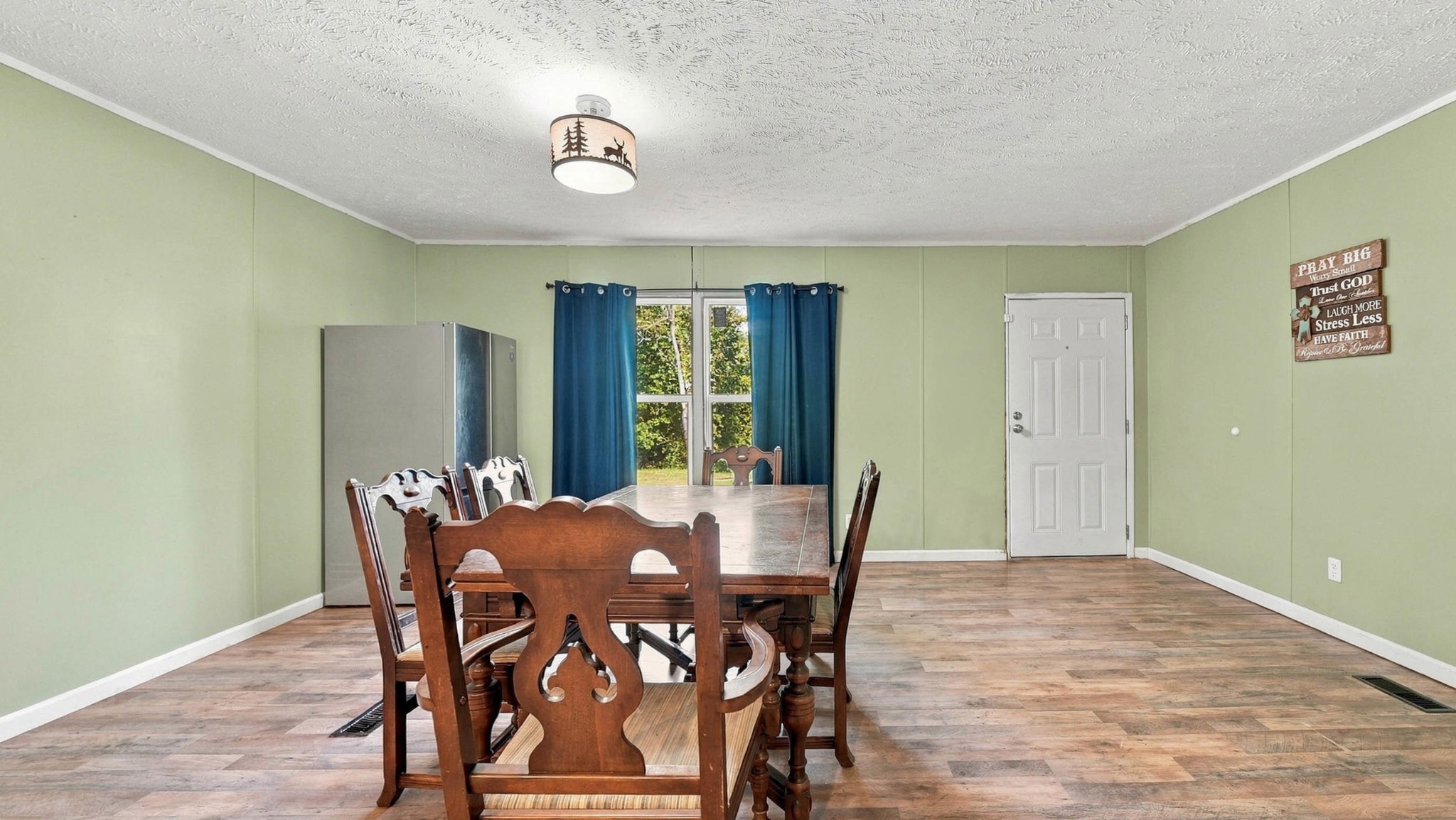 437 Sterling Road Property Photo 5