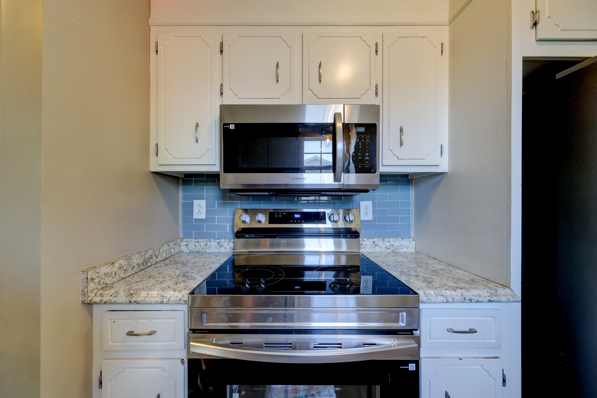 672 Artic Ave Property Photo 12