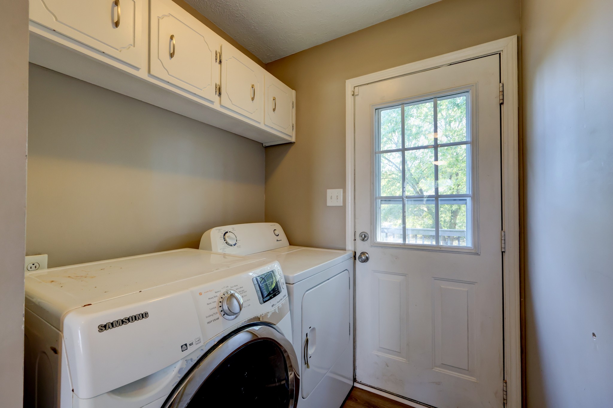 672 Artic Ave Property Photo 14