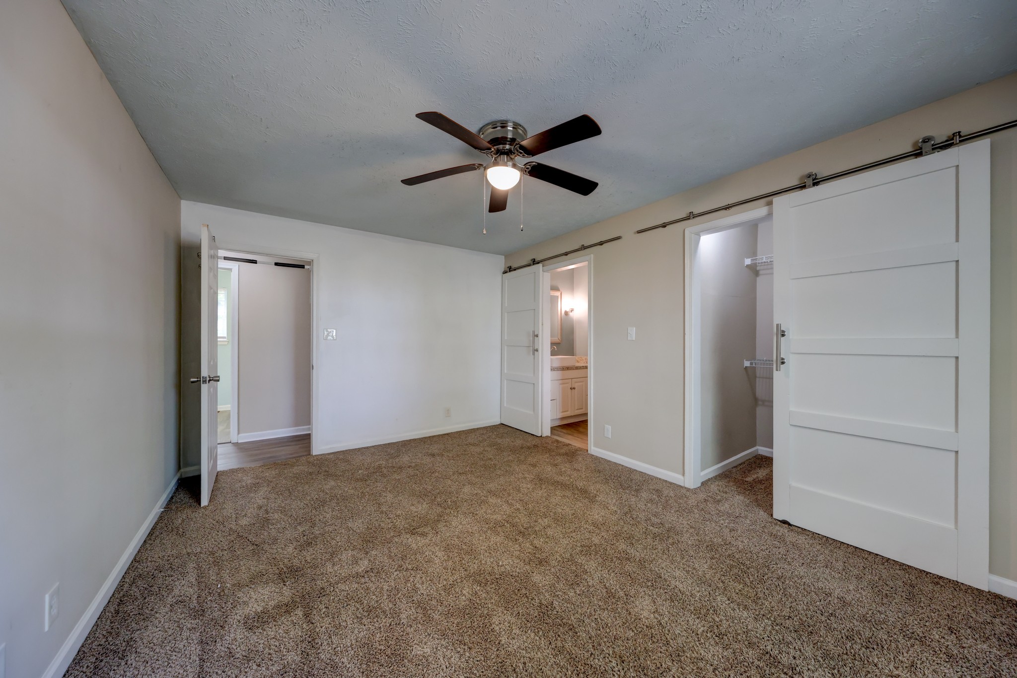 672 Artic Ave Property Photo 23