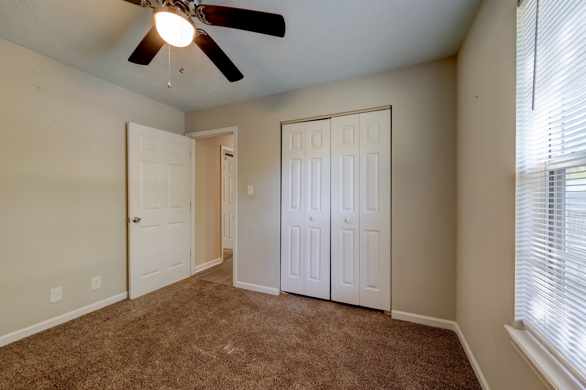 672 Artic Ave Property Photo 32