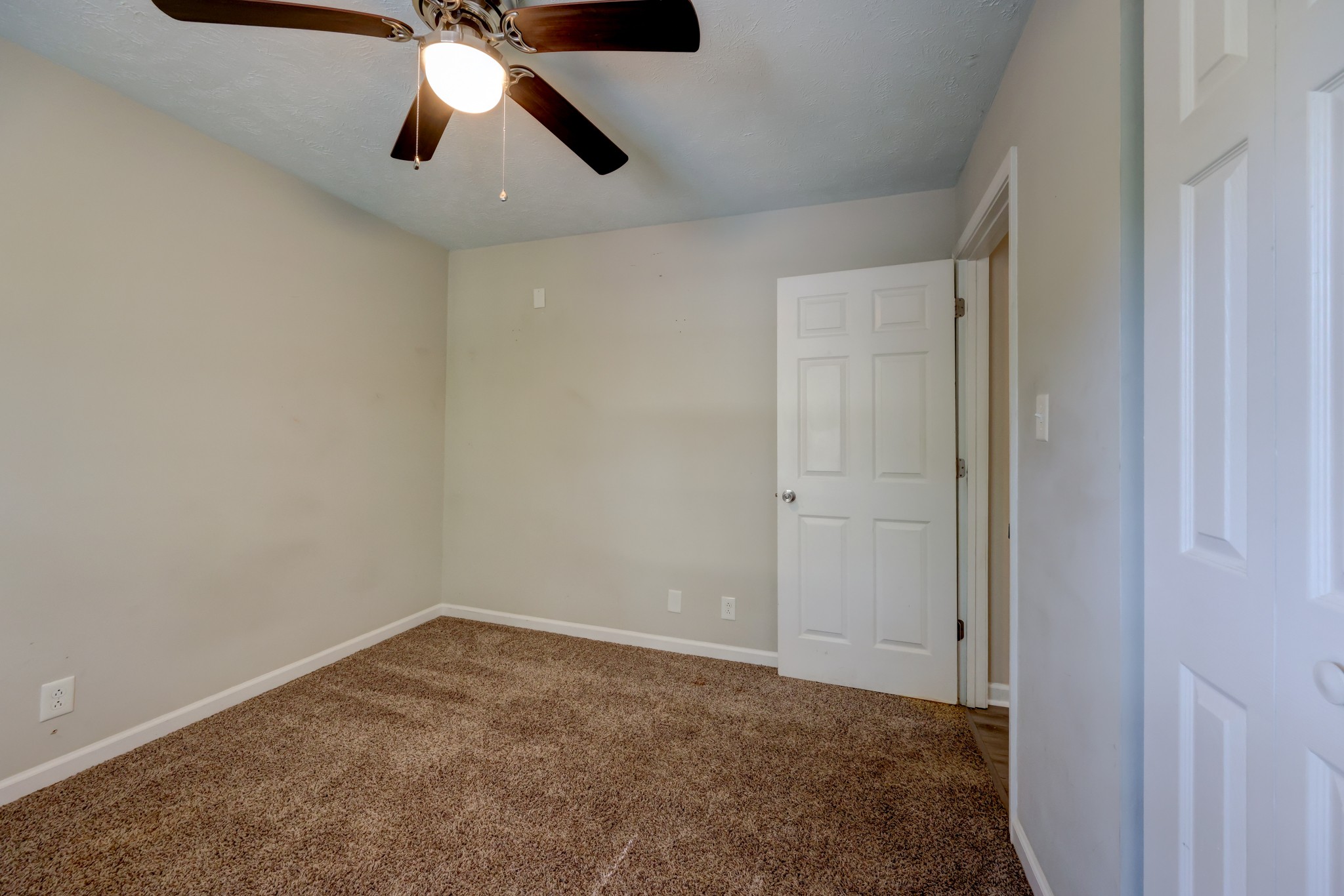 672 Artic Ave Property Photo 34