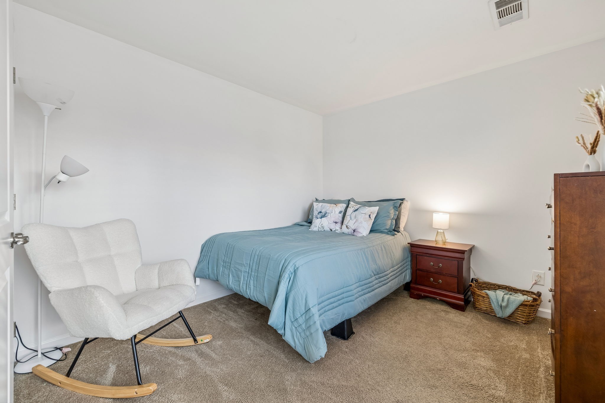 2512 Janalyn Trce Property Photo 13
