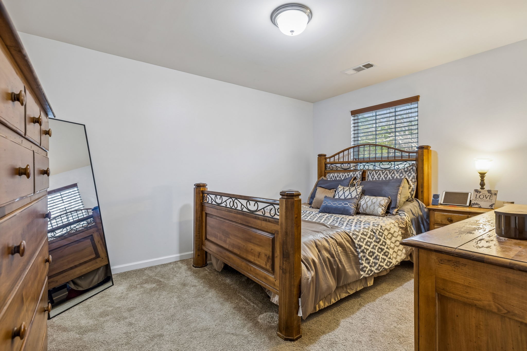 2512 Janalyn Trce Property Photo 14