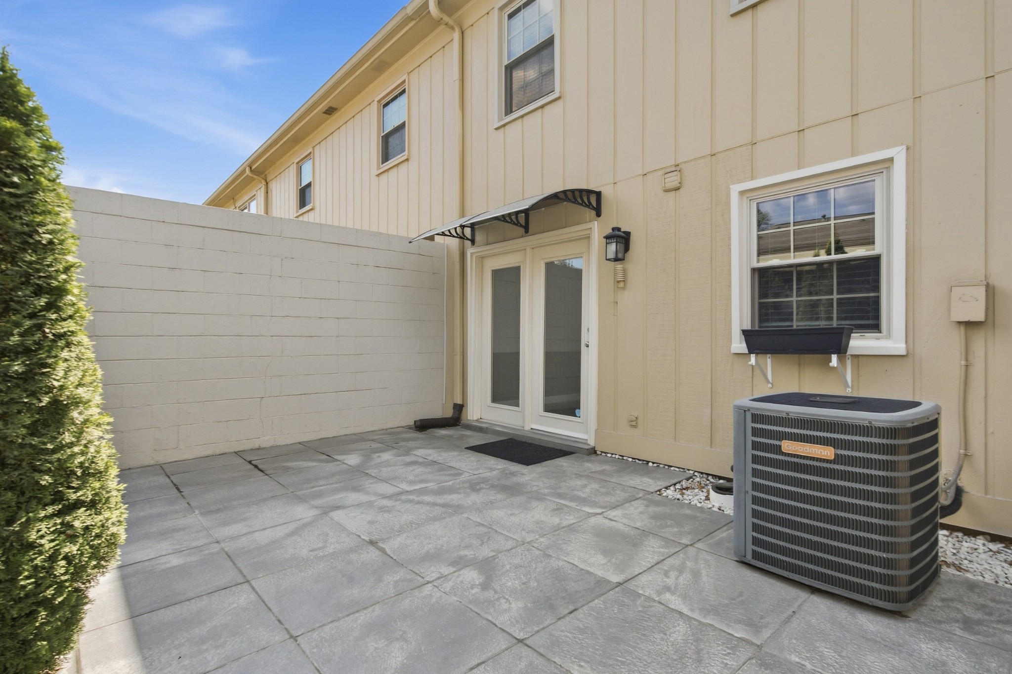 8207 Sawyer Brown Rd Property Photo 19