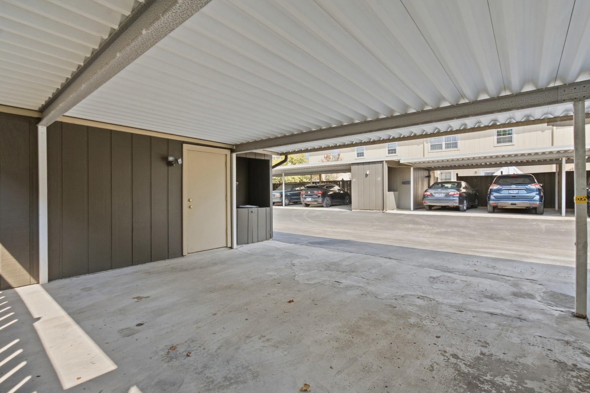 8207 Sawyer Brown Rd Property Photo 24