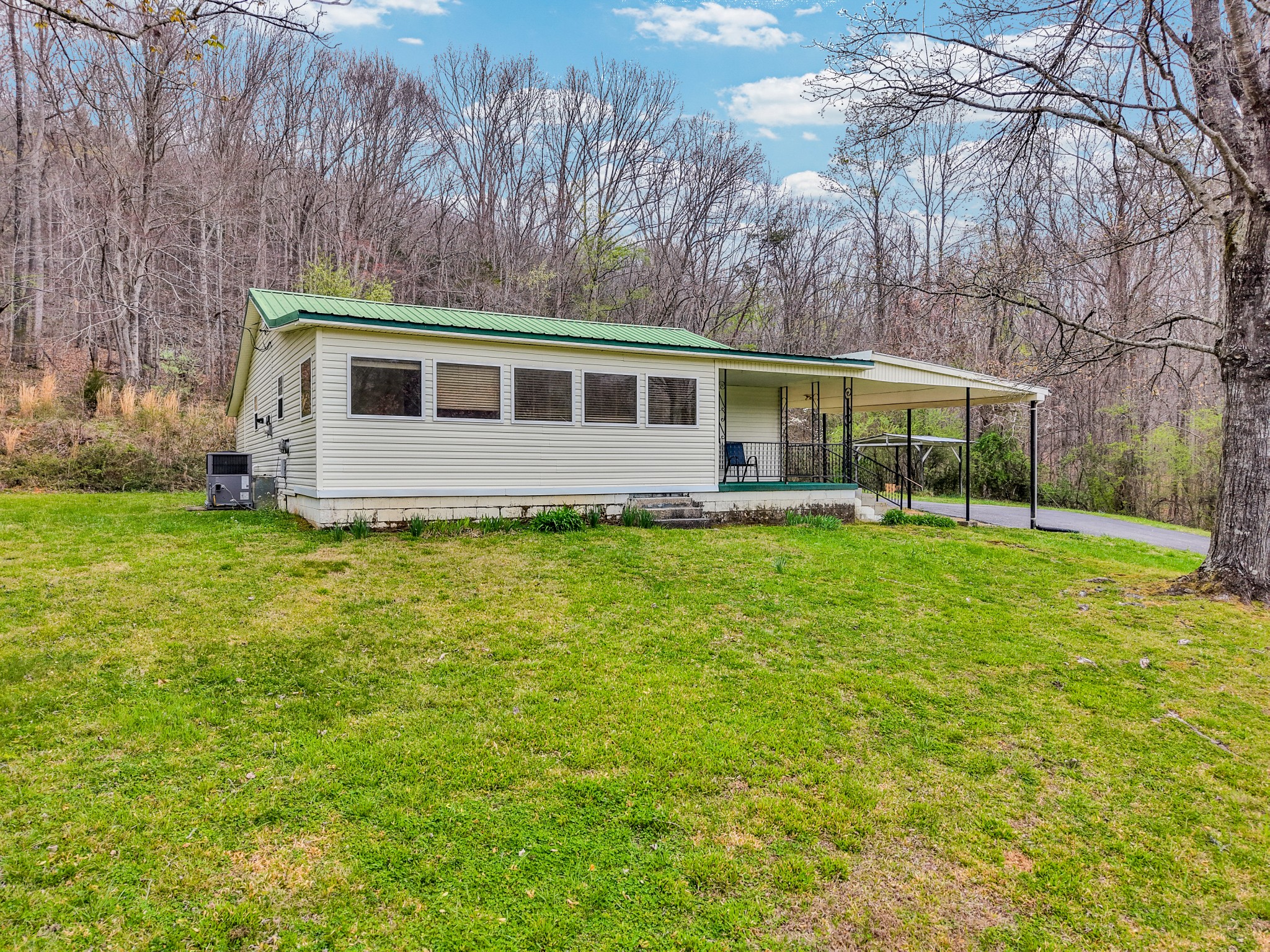 1447 Dry Shave Rd Property Photo 1