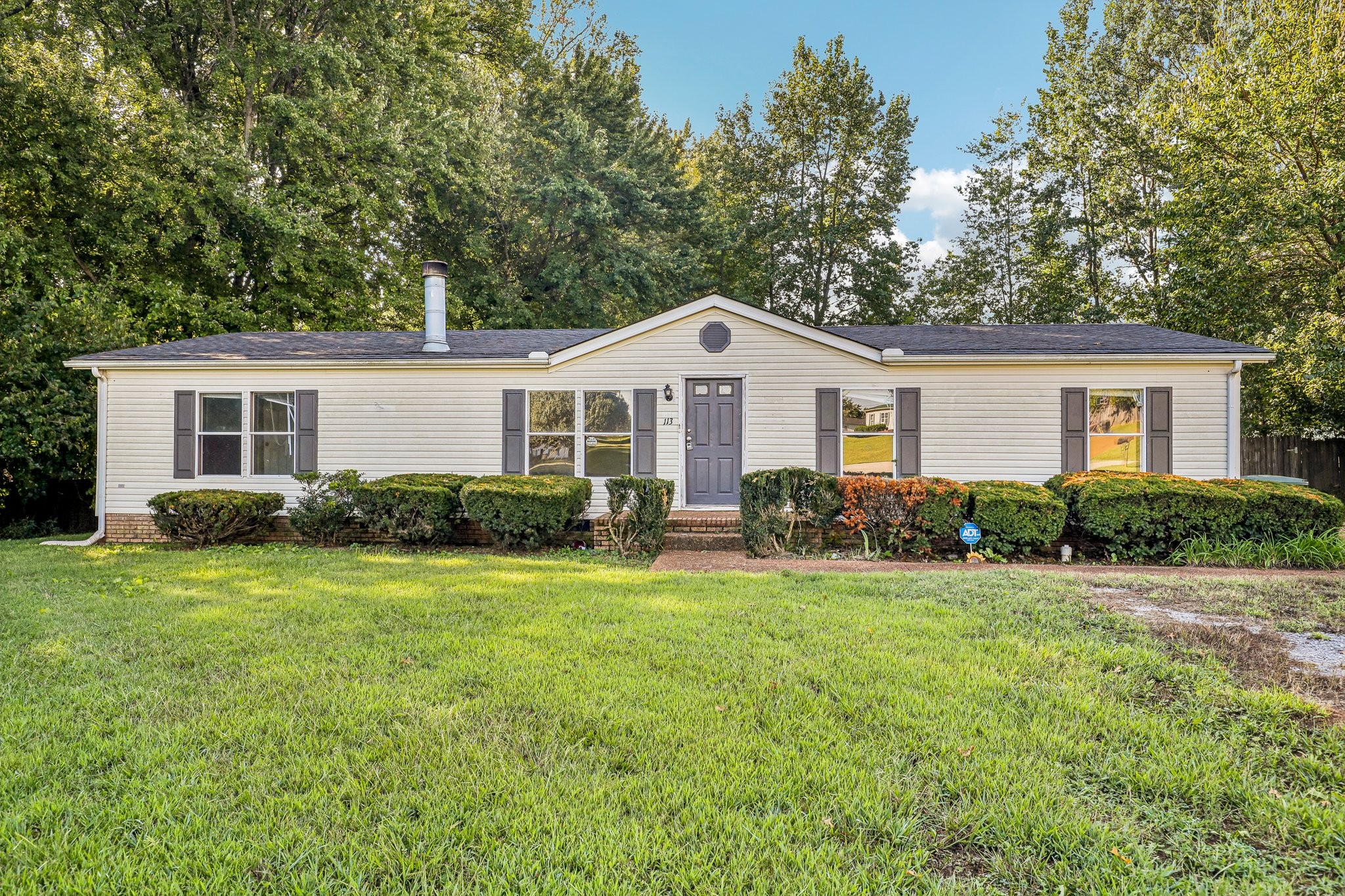113 Goosetree Ct Property Photo 1