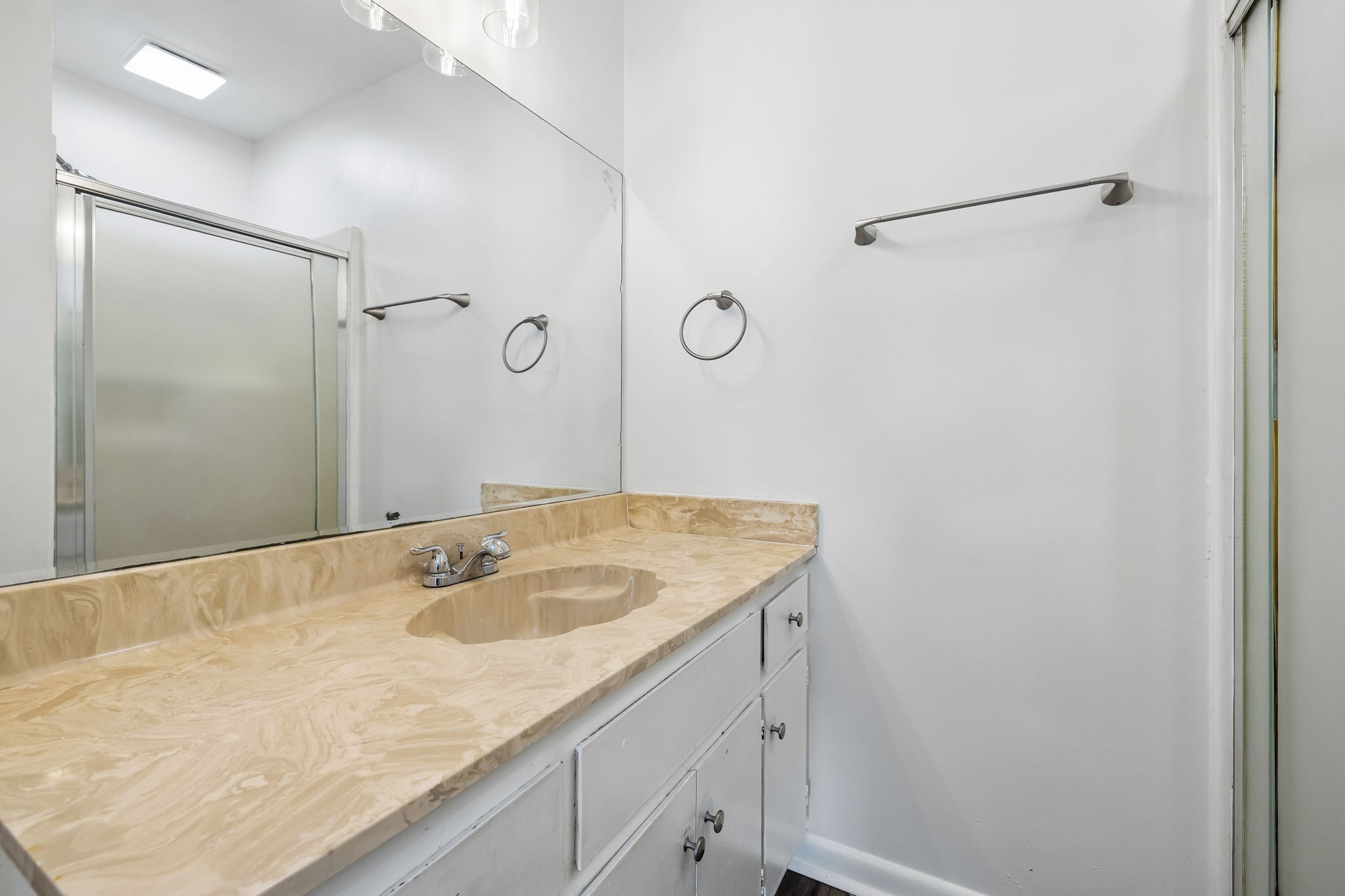 245 Bonnacroft Dr Property Photo 14