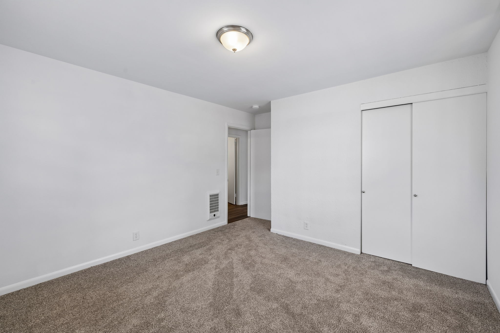 245 Bonnacroft Dr Property Photo 20
