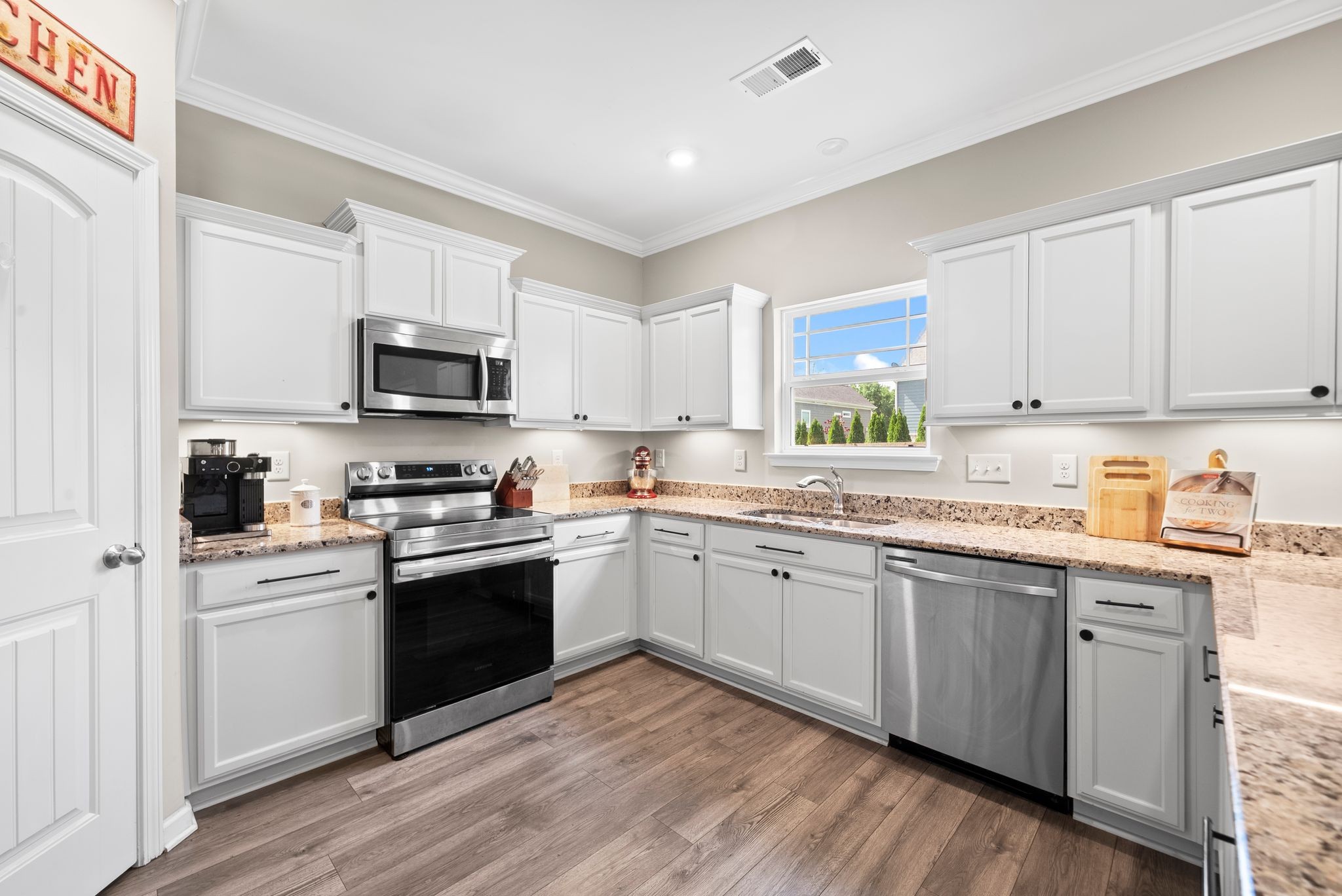 2016 Ambie Way Property Photo 10