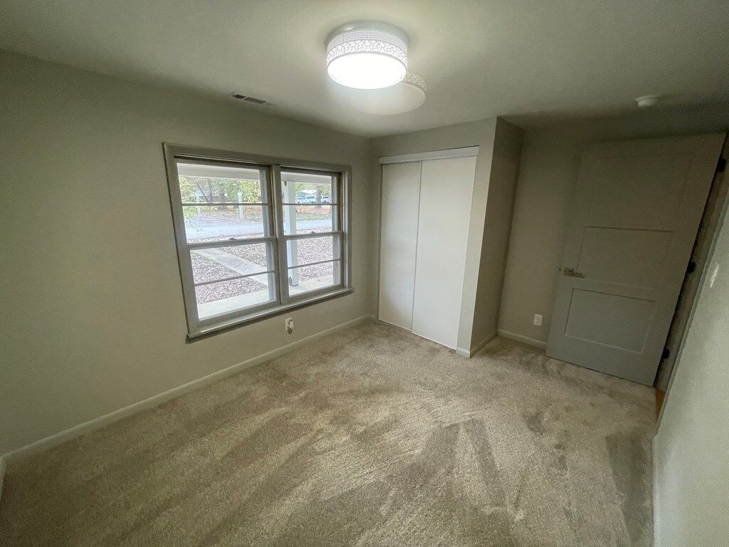 121 2nd St Property Photo 41