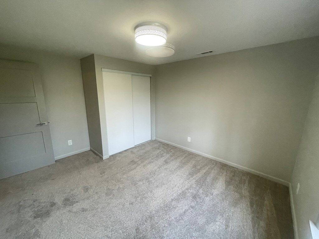121 2nd St Property Photo 43