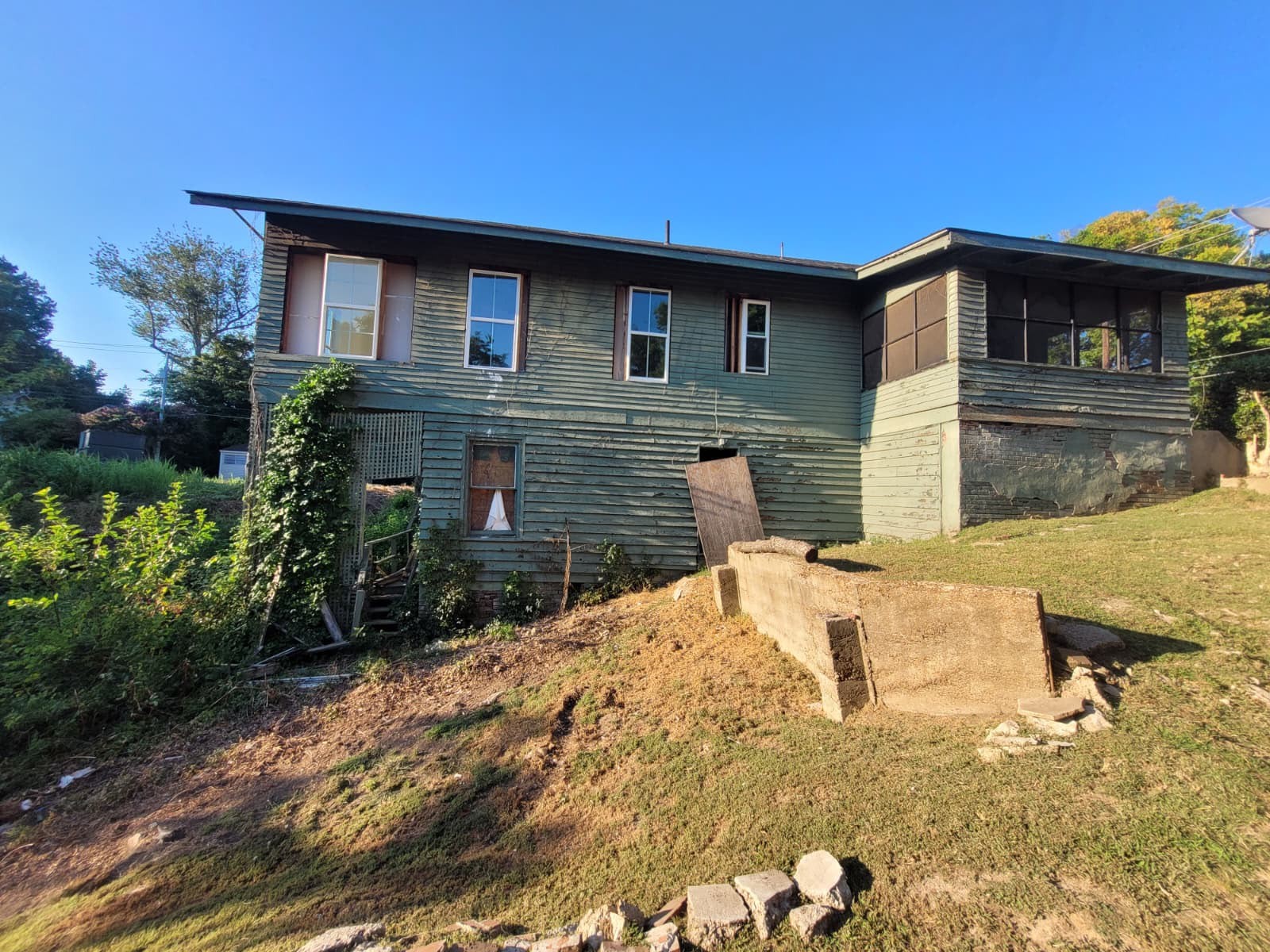 307 Sampson Ave, N Property Photo 20