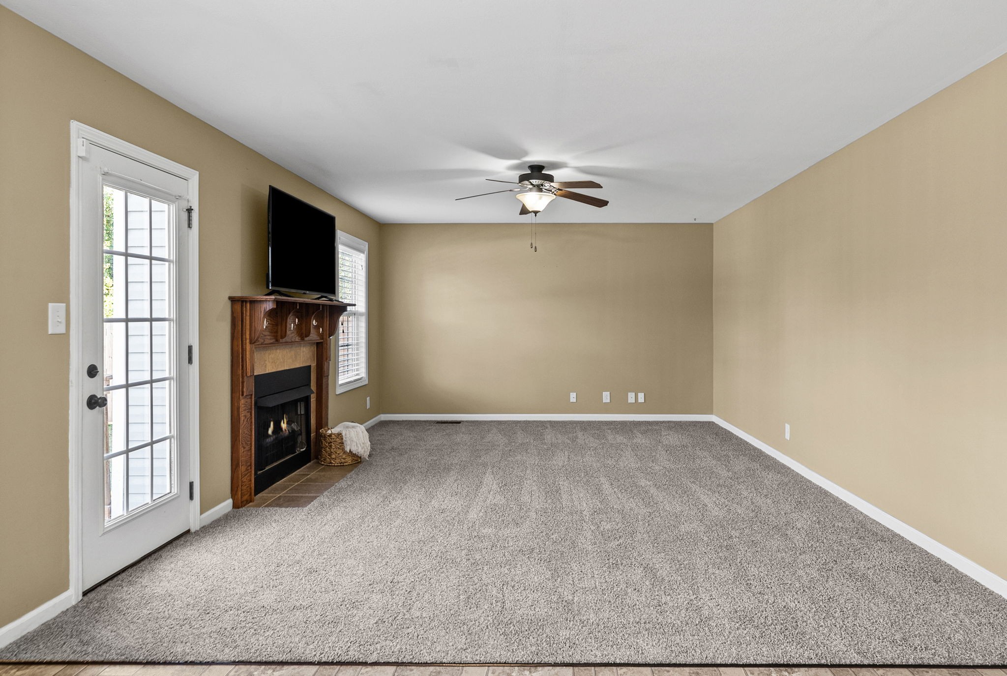 970 Dwight Eisenhower Way Property Photo 12