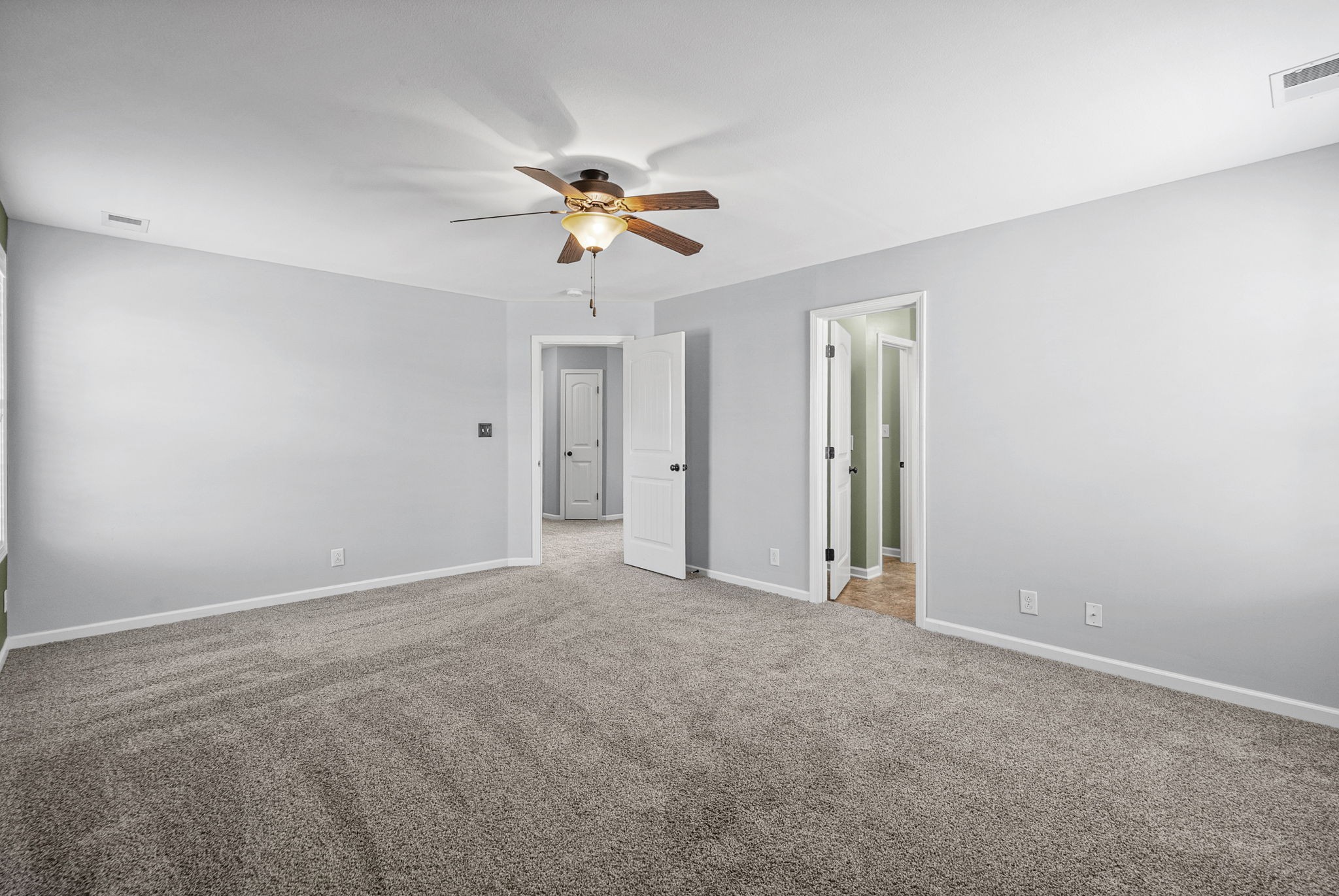 970 Dwight Eisenhower Way Property Photo 17