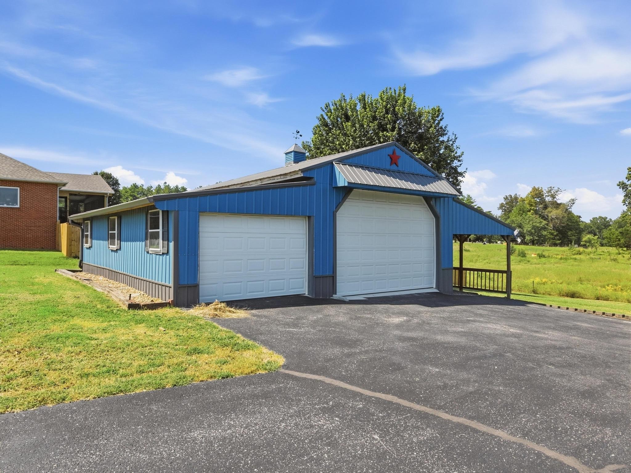 4832 Skyview Dr Property Photo 3