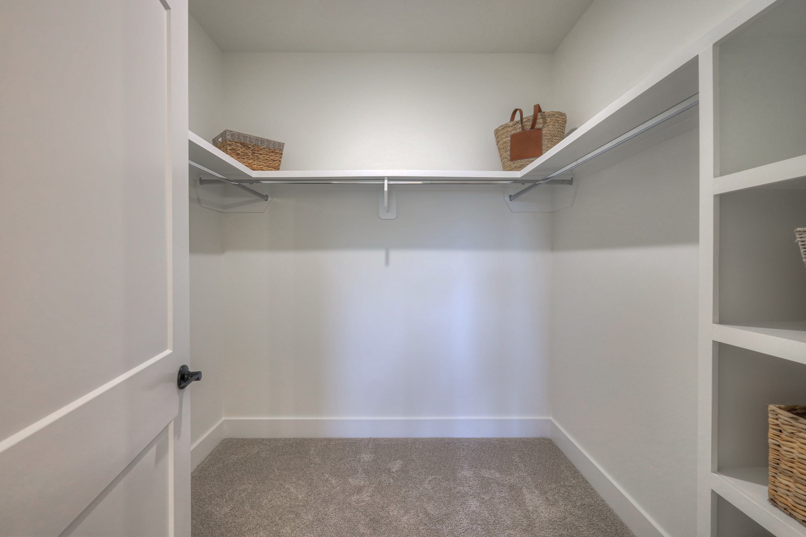 718 Coburg Street Property Photo 11