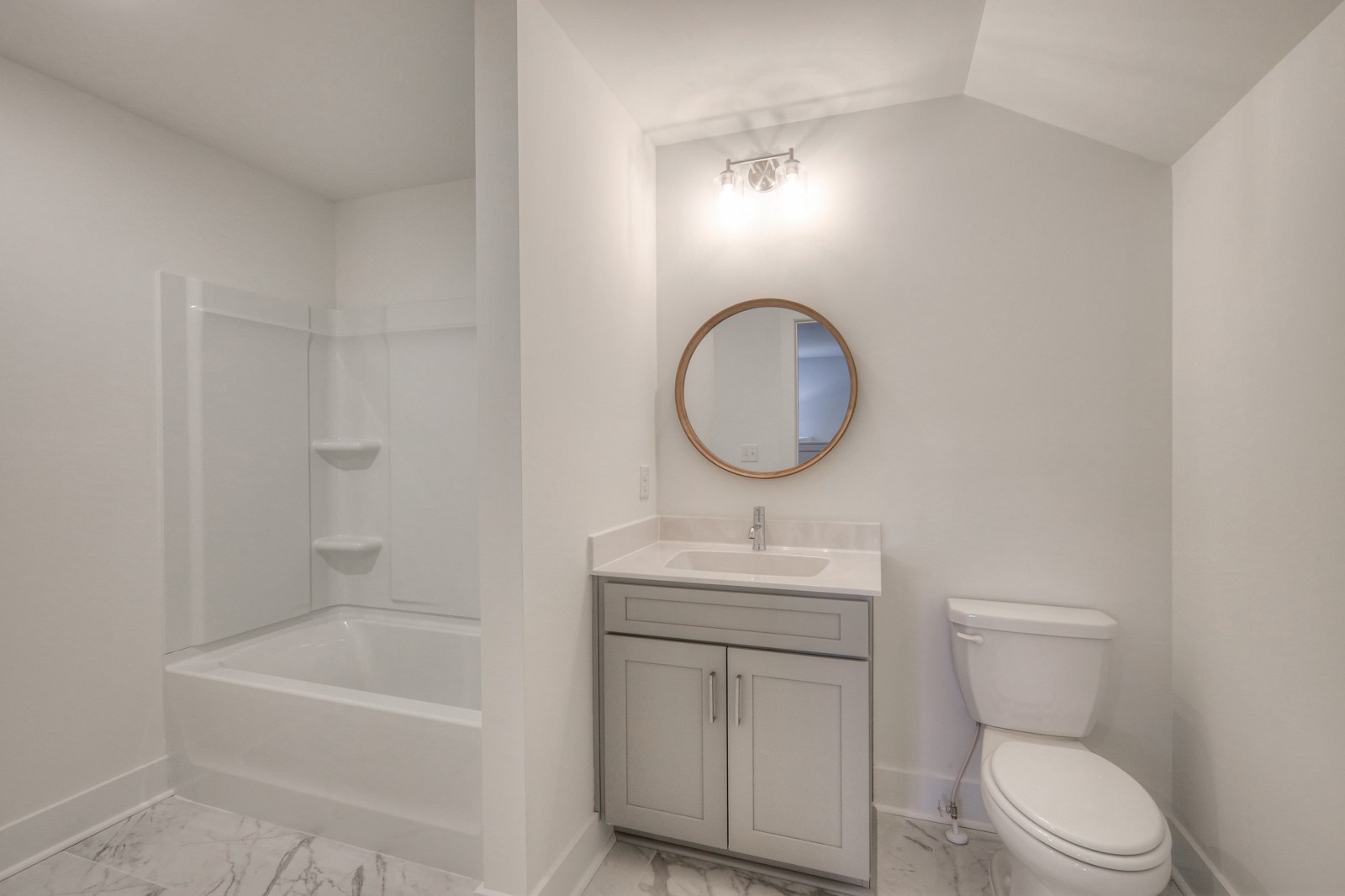 718 Coburg Street Property Photo 16