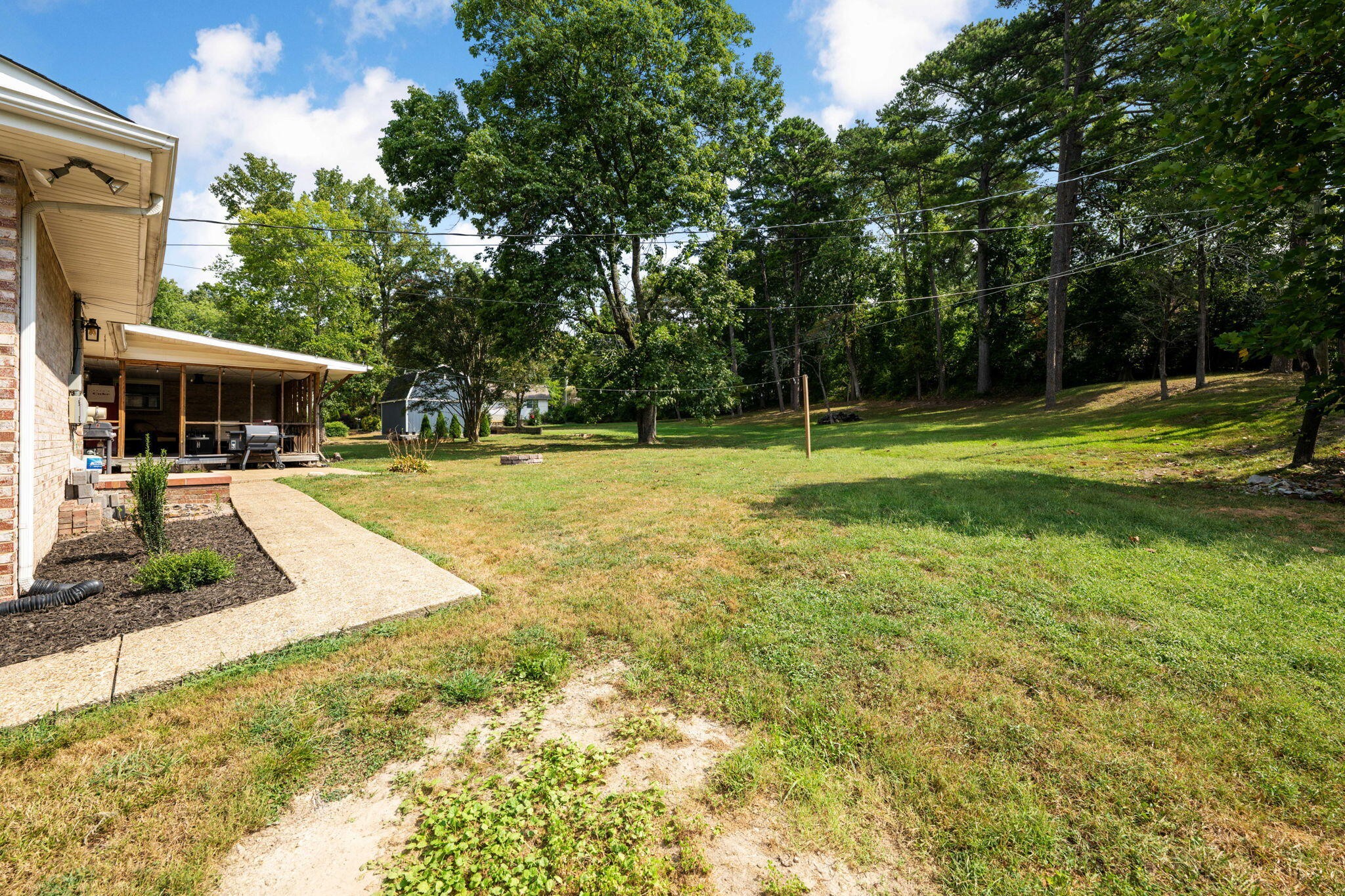 2130 Colonial Parkway Drive Property Photo 32