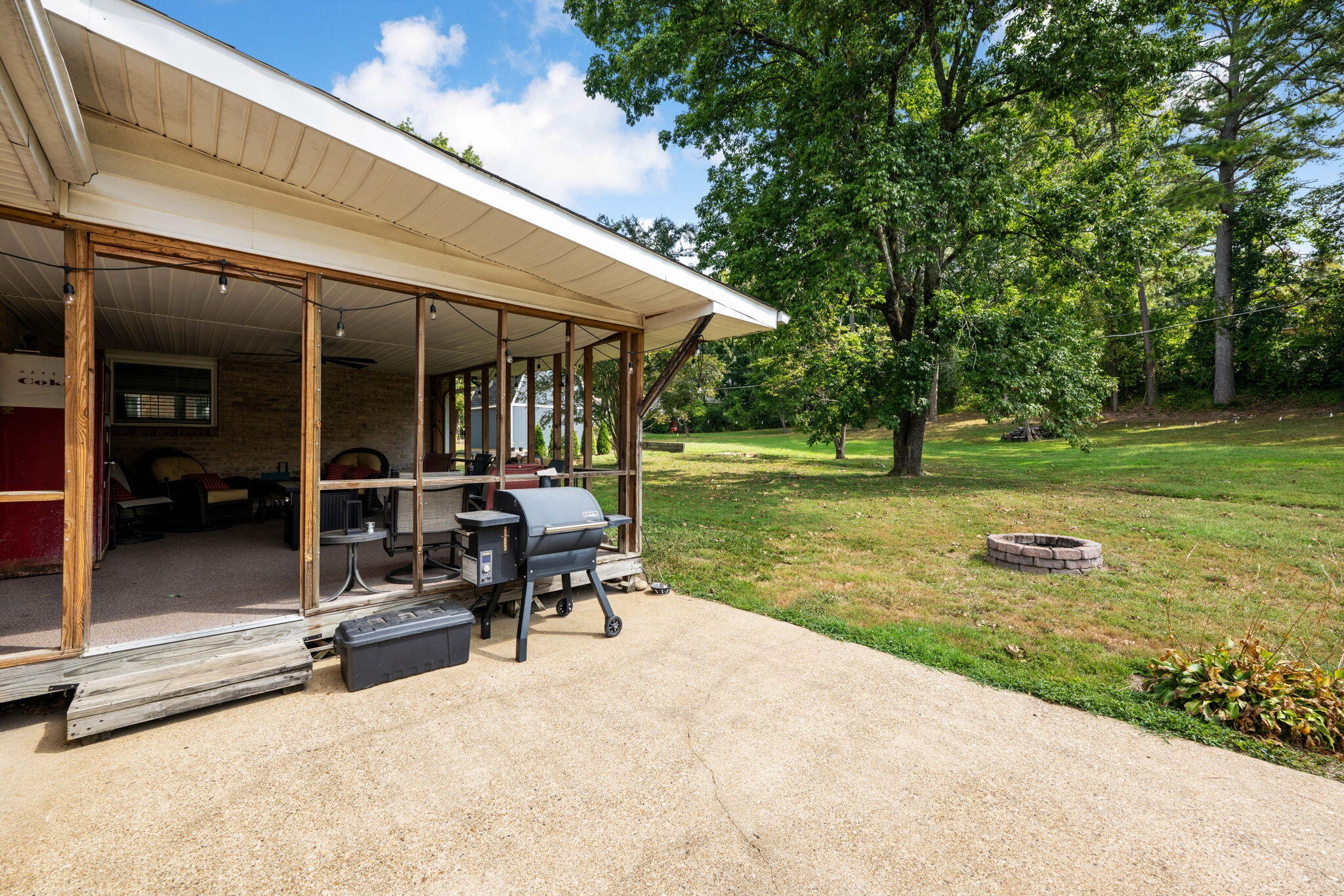 2130 Colonial Parkway Drive Property Photo 33