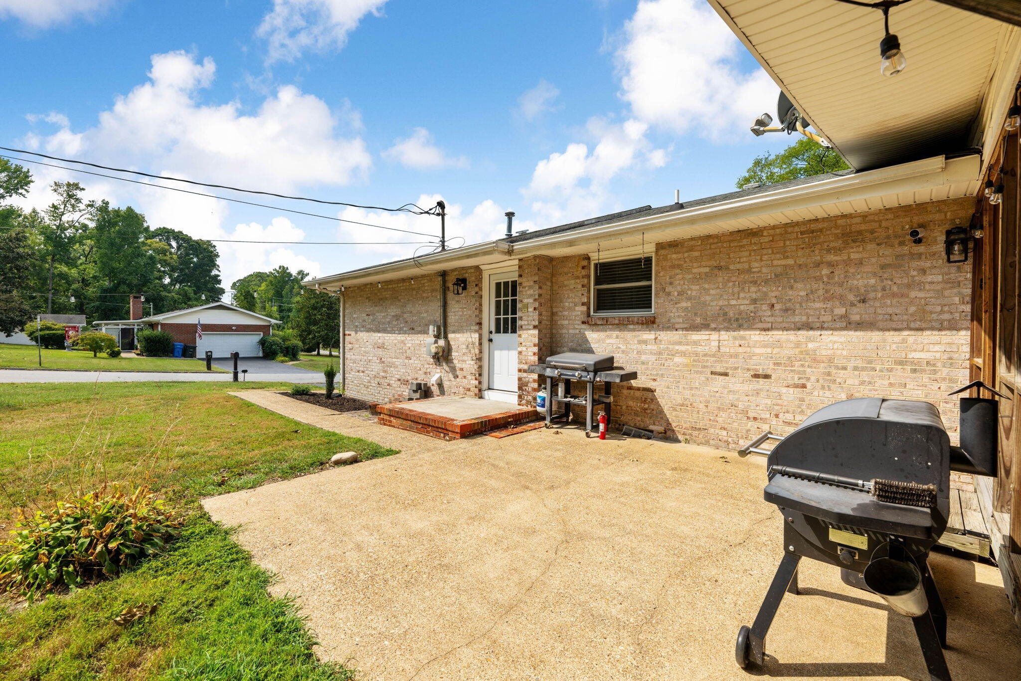 2130 Colonial Parkway Drive Property Photo 34