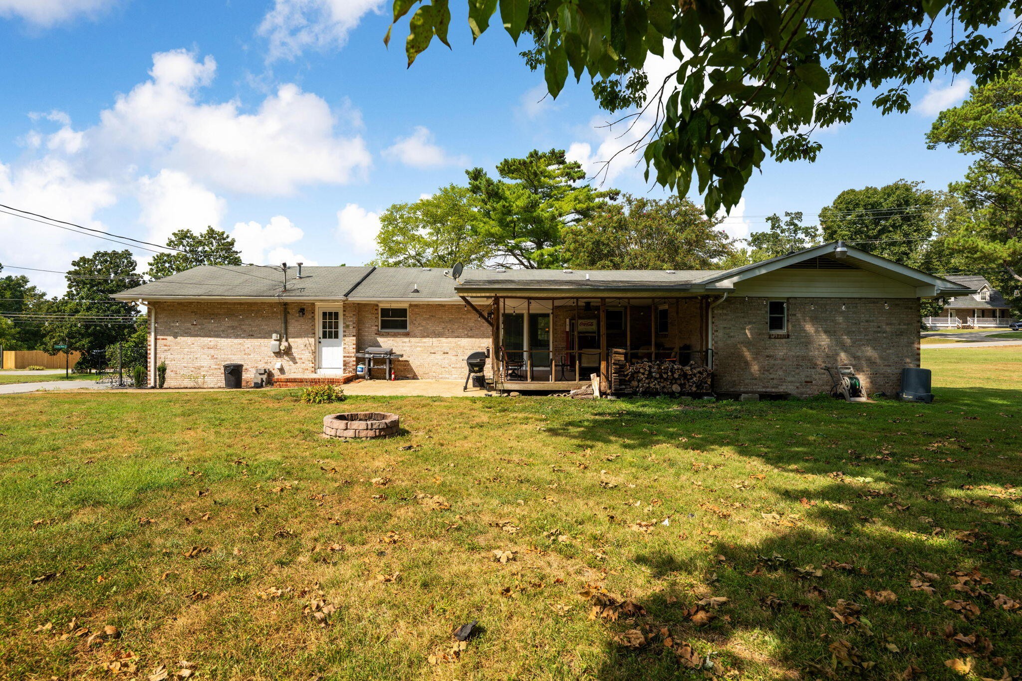2130 Colonial Parkway Drive Property Photo 35