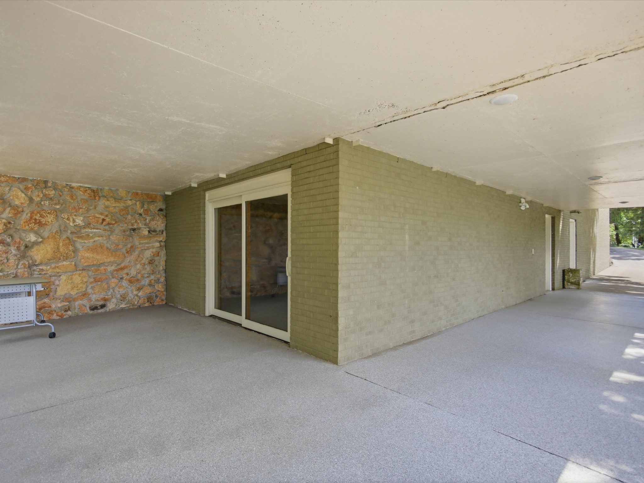 334 Echo Ln Property Photo 26