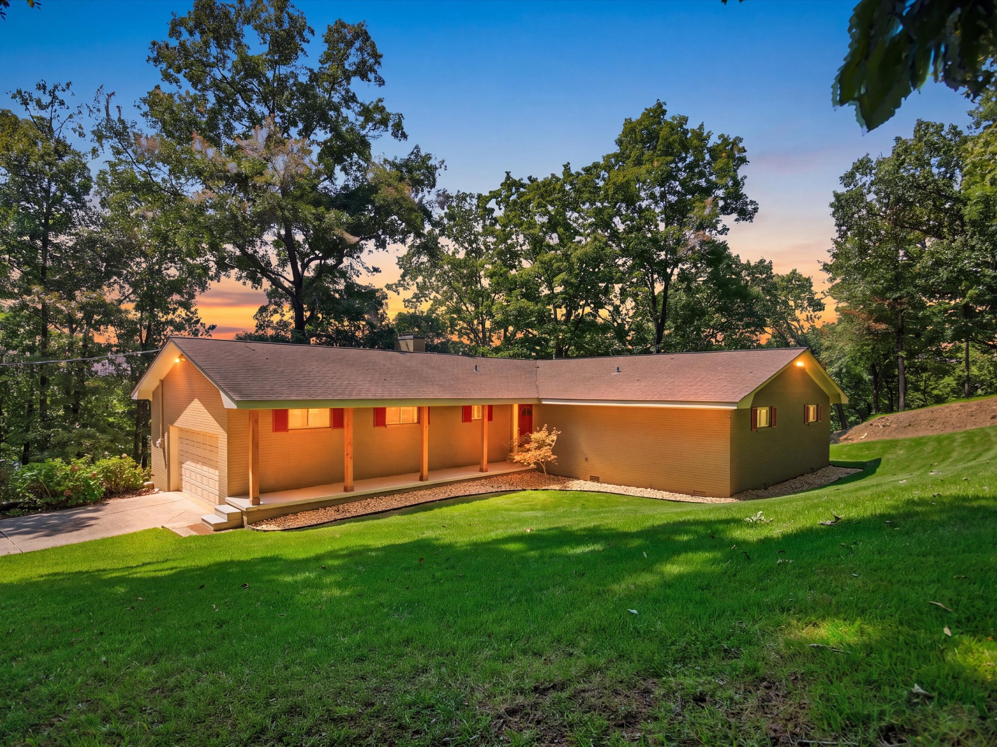 334 Echo Ln Property Photo 29
