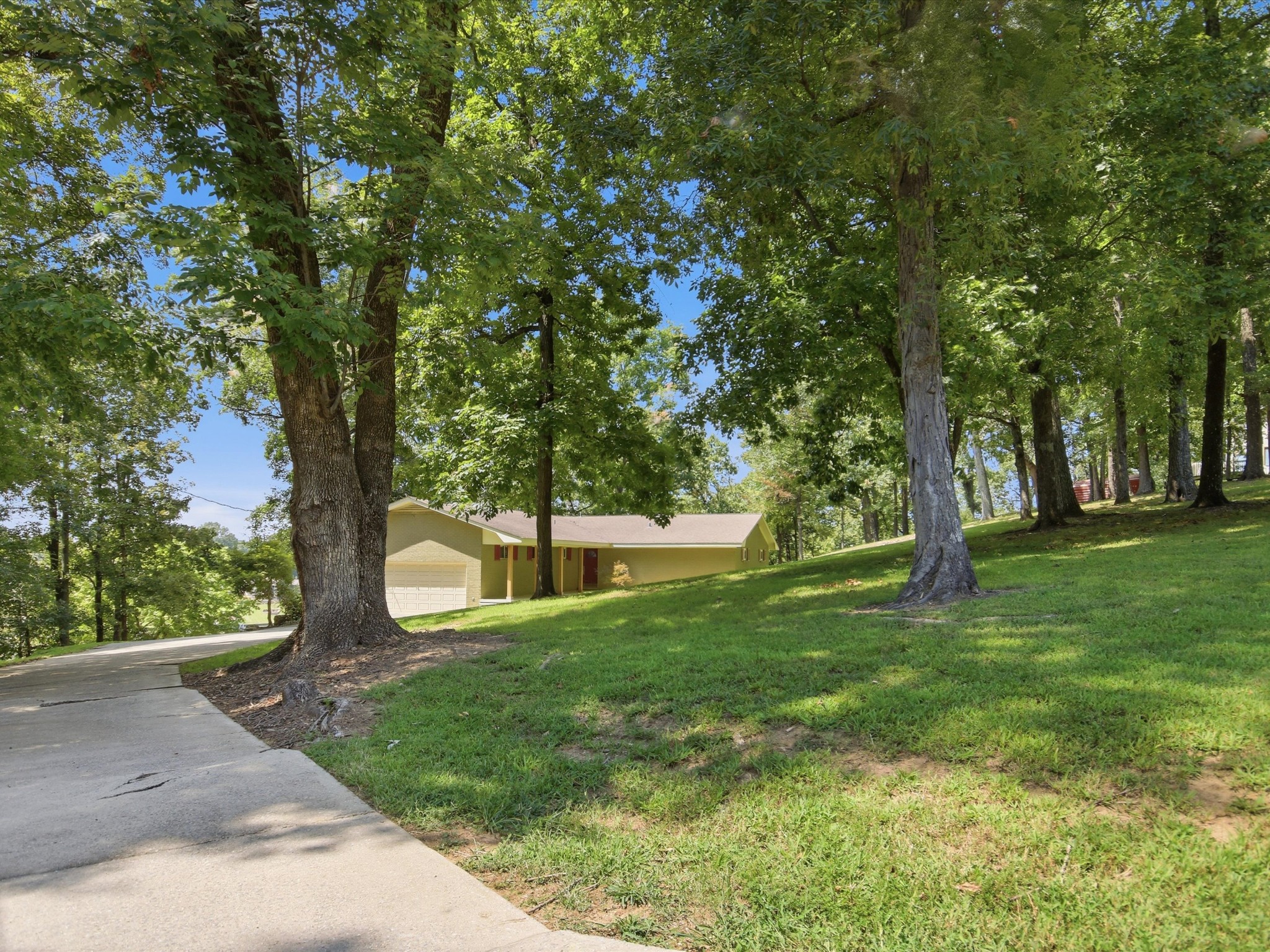 334 Echo Ln Property Photo 30