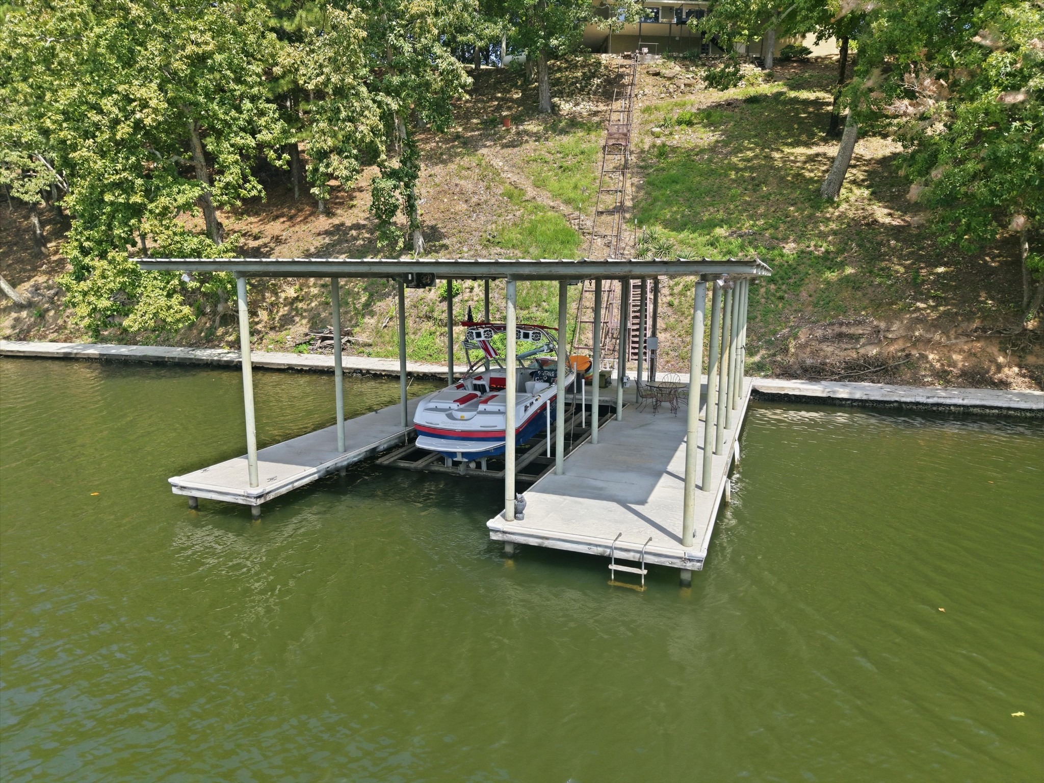 334 Echo Ln Property Photo 37