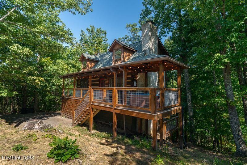 1126 E Foothills Drive