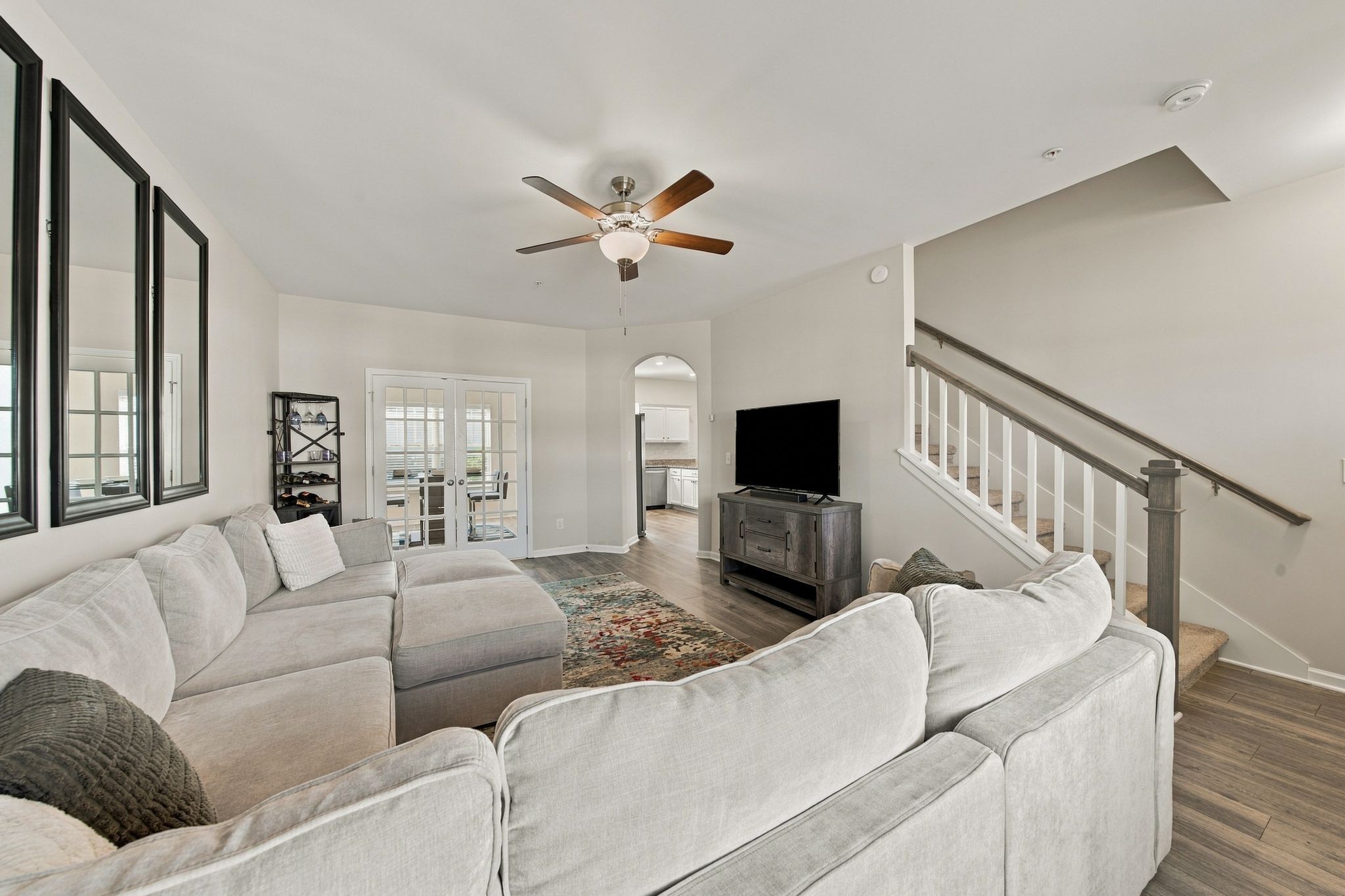 8245 Legacy Way Property Photo 6
