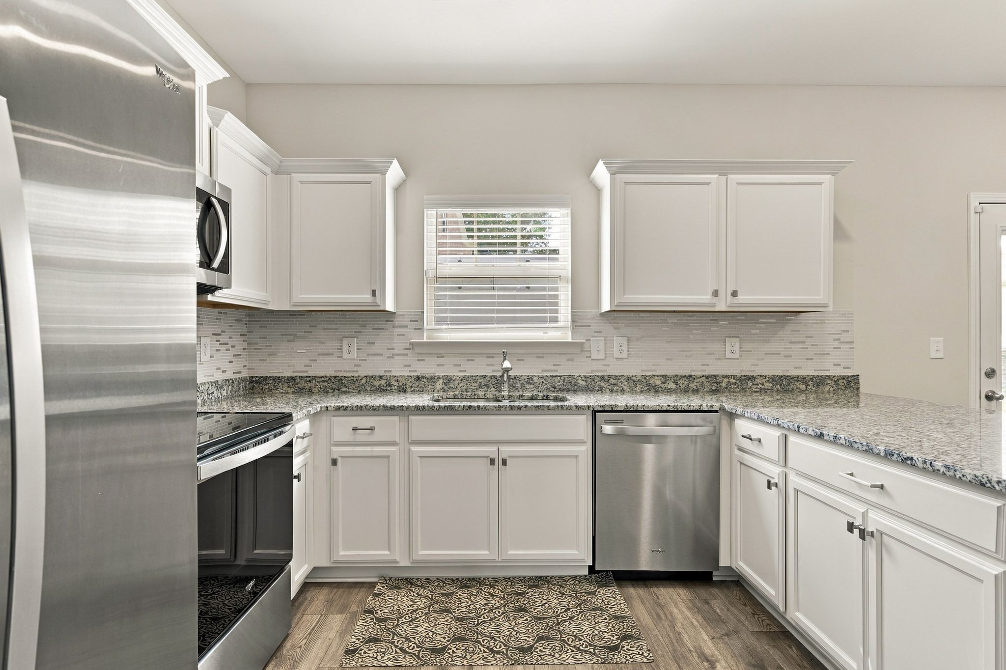 8245 Legacy Way Property Photo 13