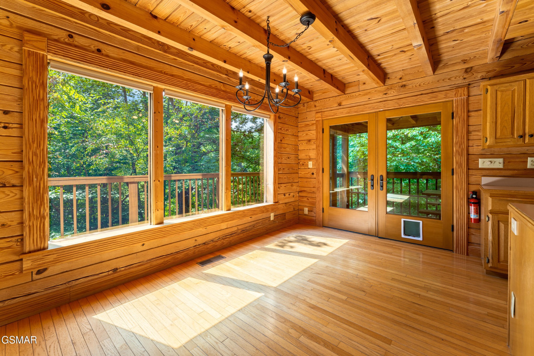 3839 Saddle Brook Way Property Photo 8
