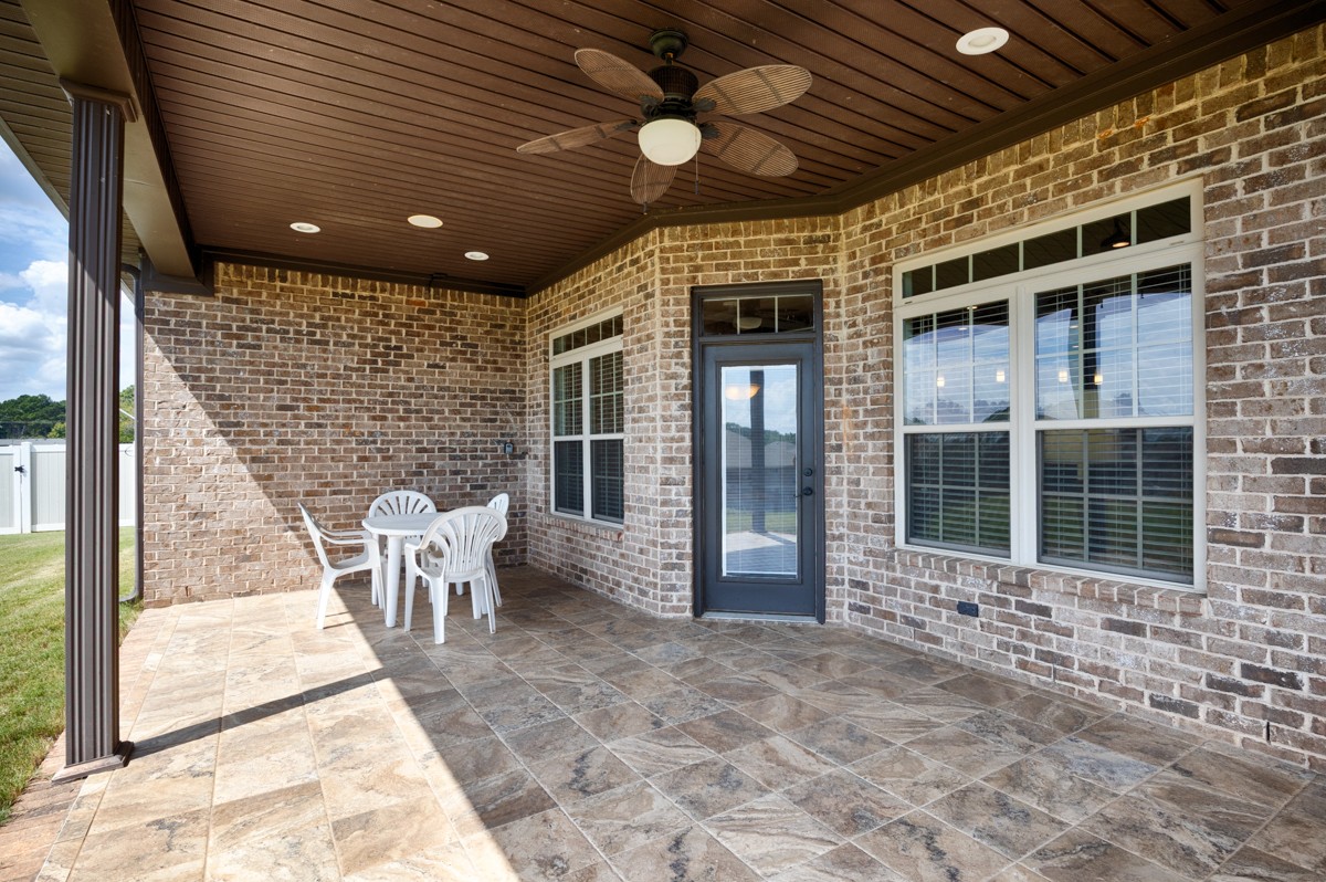 22104 Kennemer Ln Property Photo 4