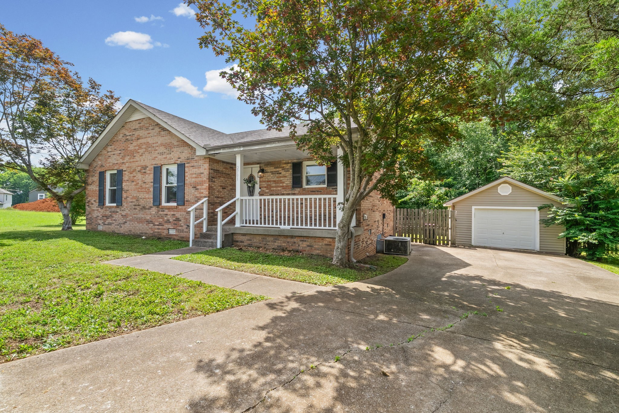 2701 E Copeland Court Property Photo 1